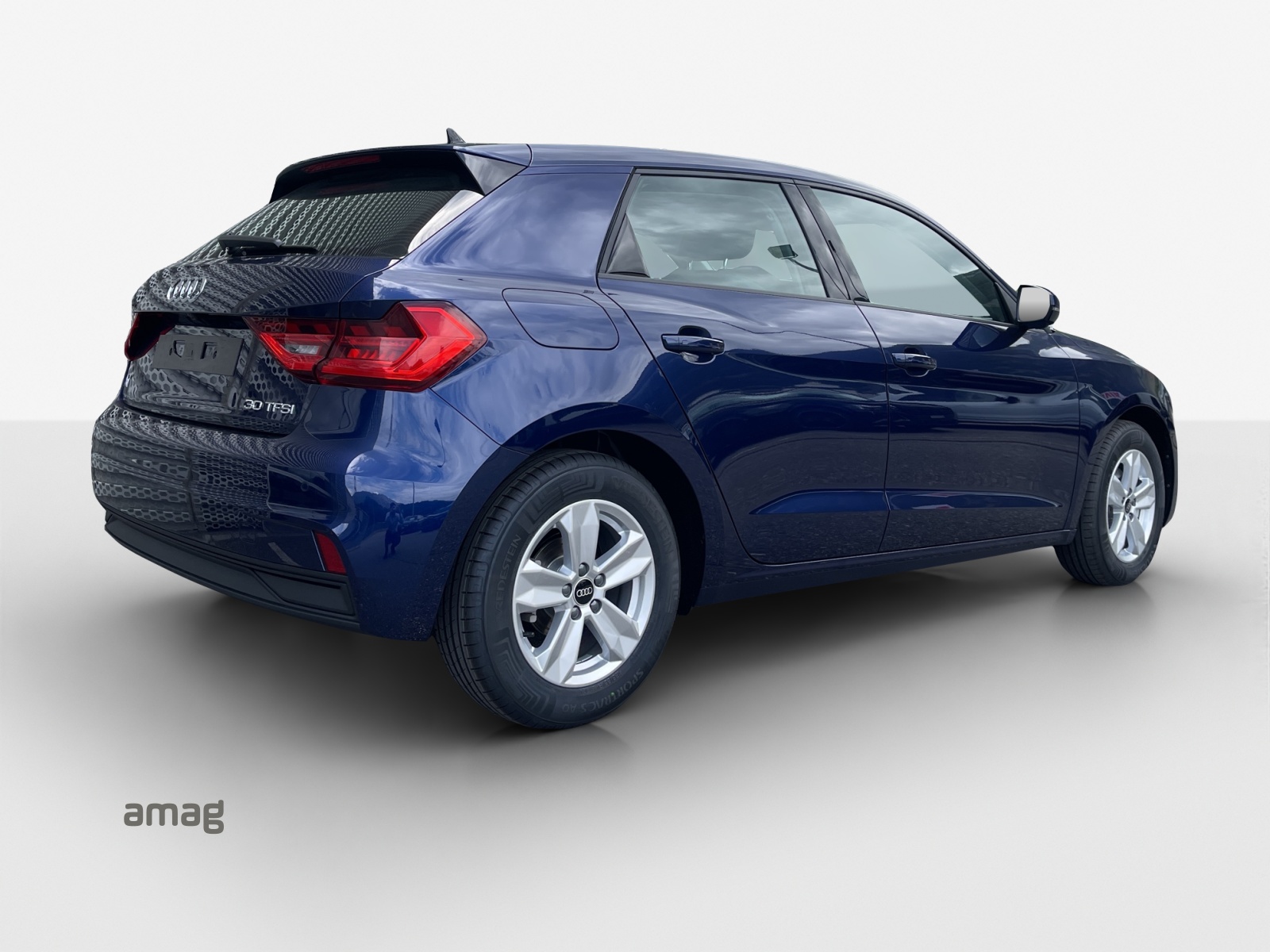AUDI A1 Sportback 30 TFSI Attraction S-tronic-image-4