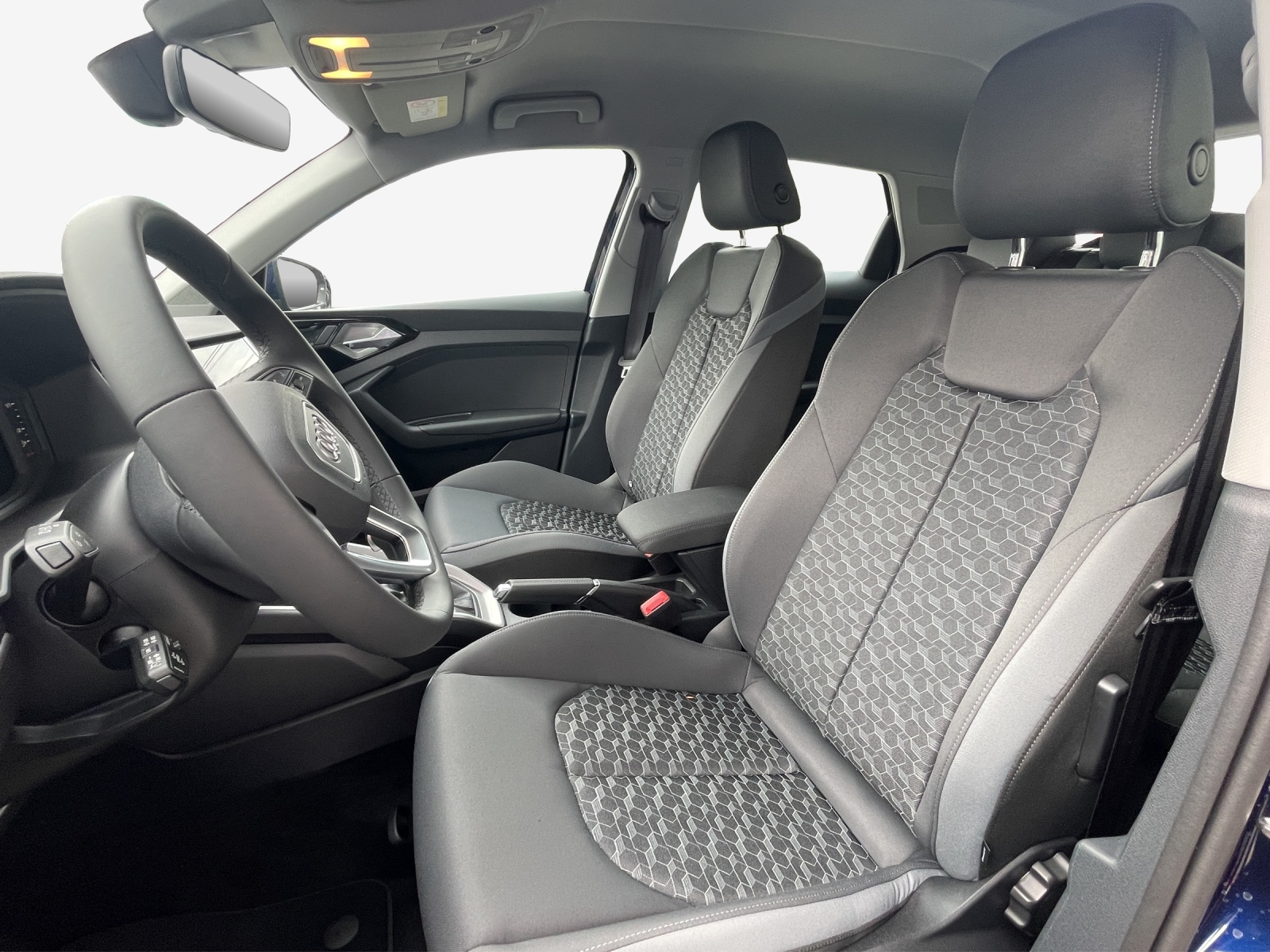AUDI A1 Sportback 30 TFSI Attraction S-tronic-image-7