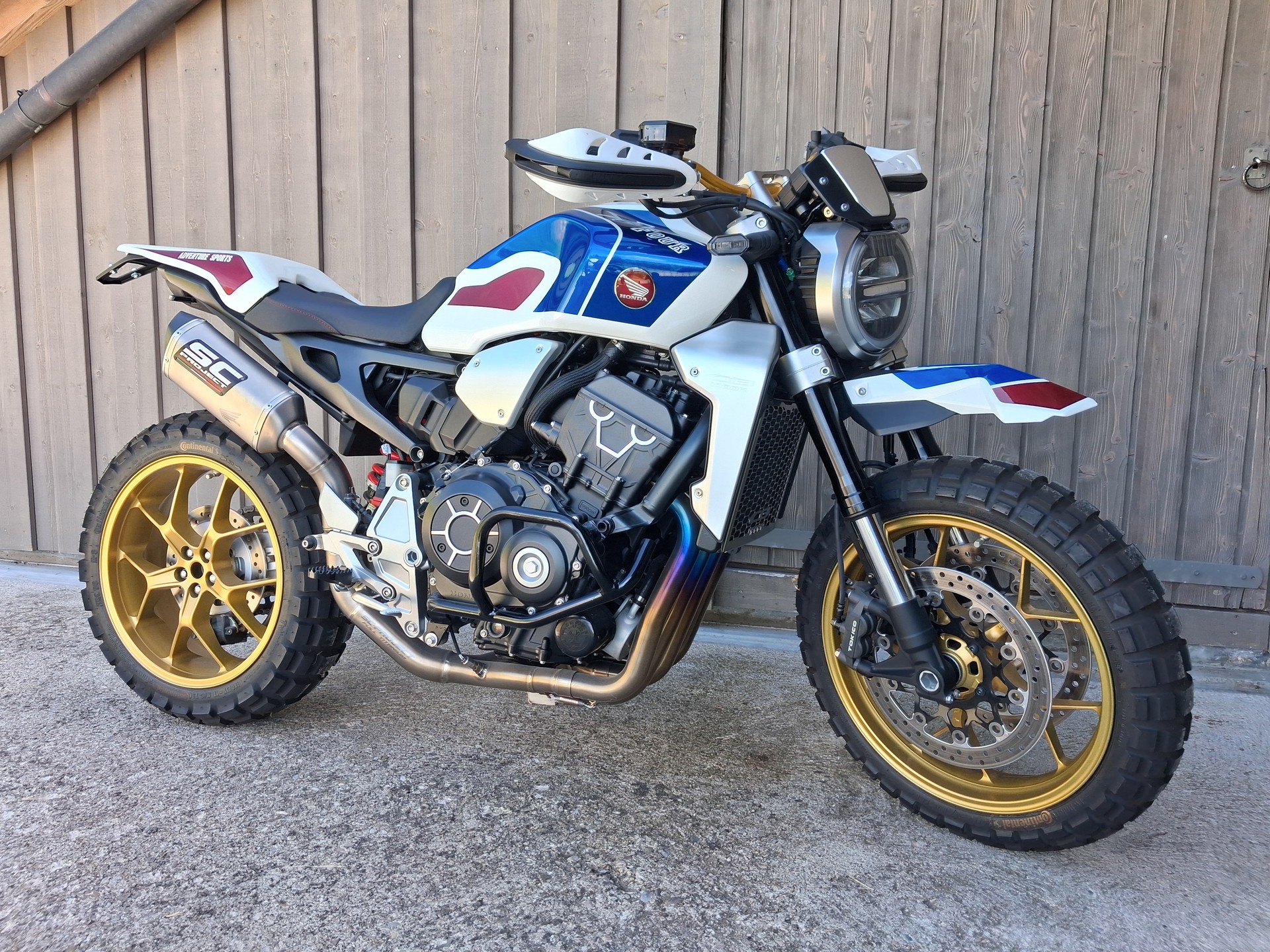 HONDA CB 1000 R Swiss Limited Edition ABS-image-1