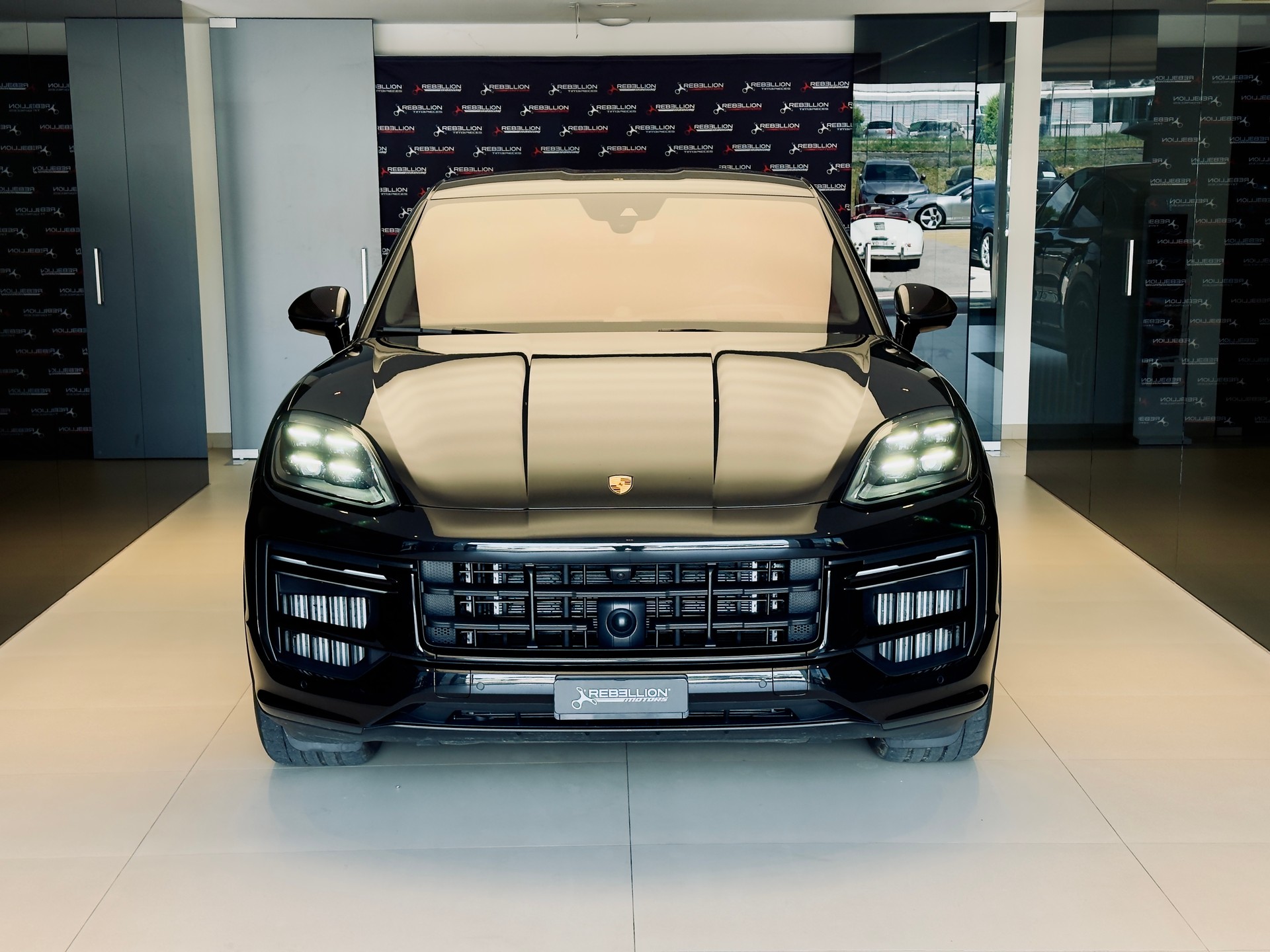 PORSCHE Cayenne Coupé Turbo E-Hybrid GT Tiptronic-image-1