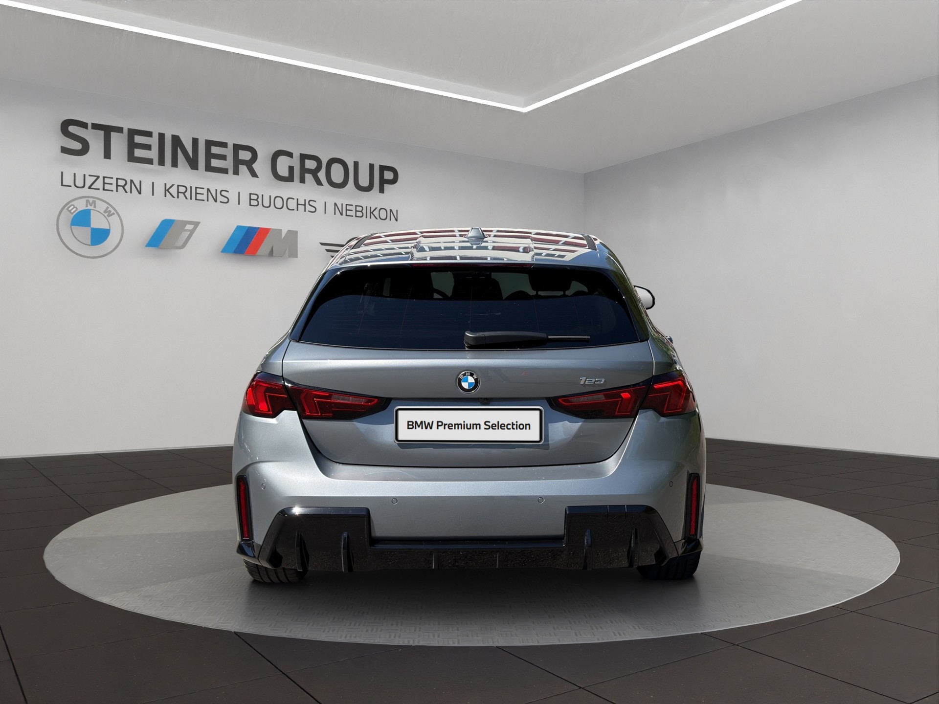 BMW 123 xDrive M Sport Steptronic-image-5