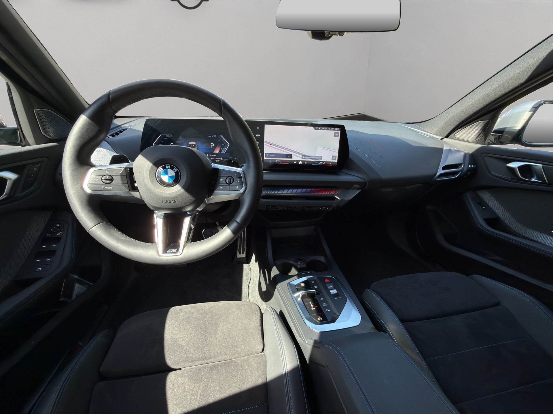 BMW 123 xDrive M Sport Steptronic-image-13
