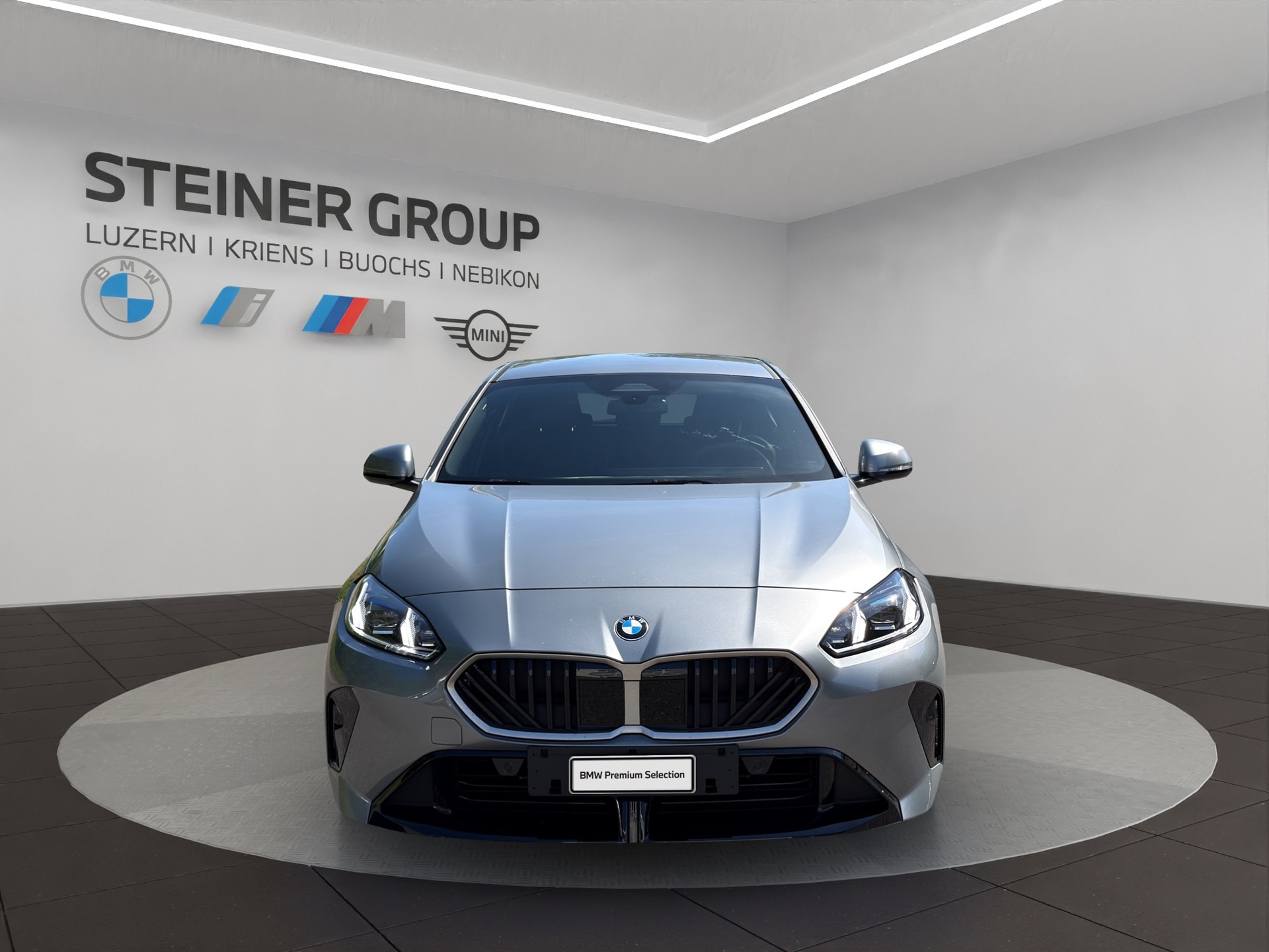 BMW 123 xDrive M Sport Steptronic-image-1