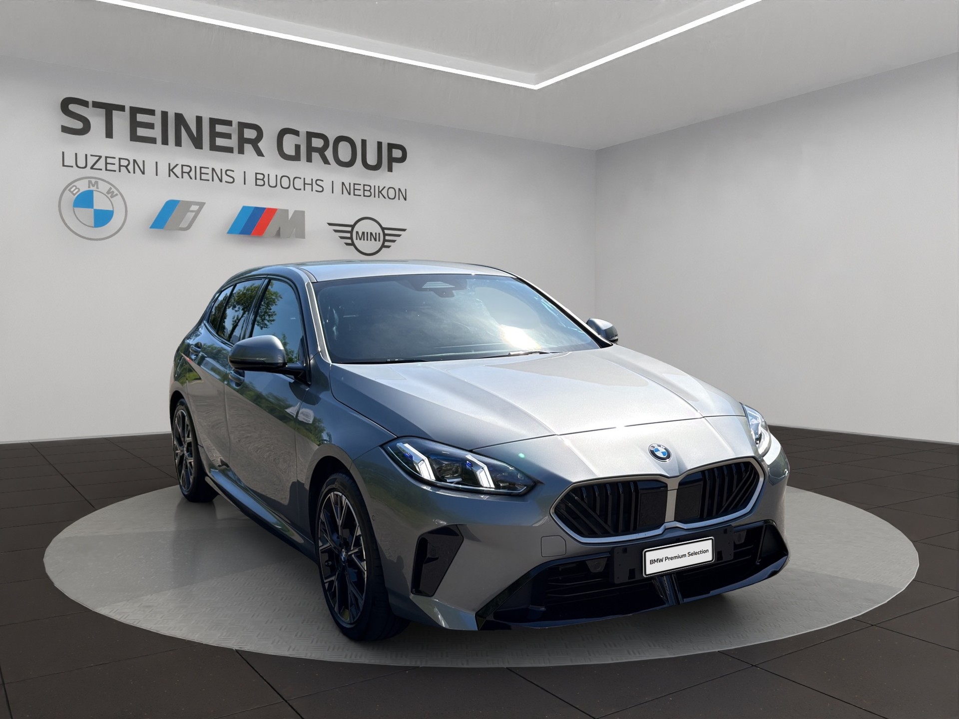 BMW 123 xDrive M Sport Steptronic-image-2