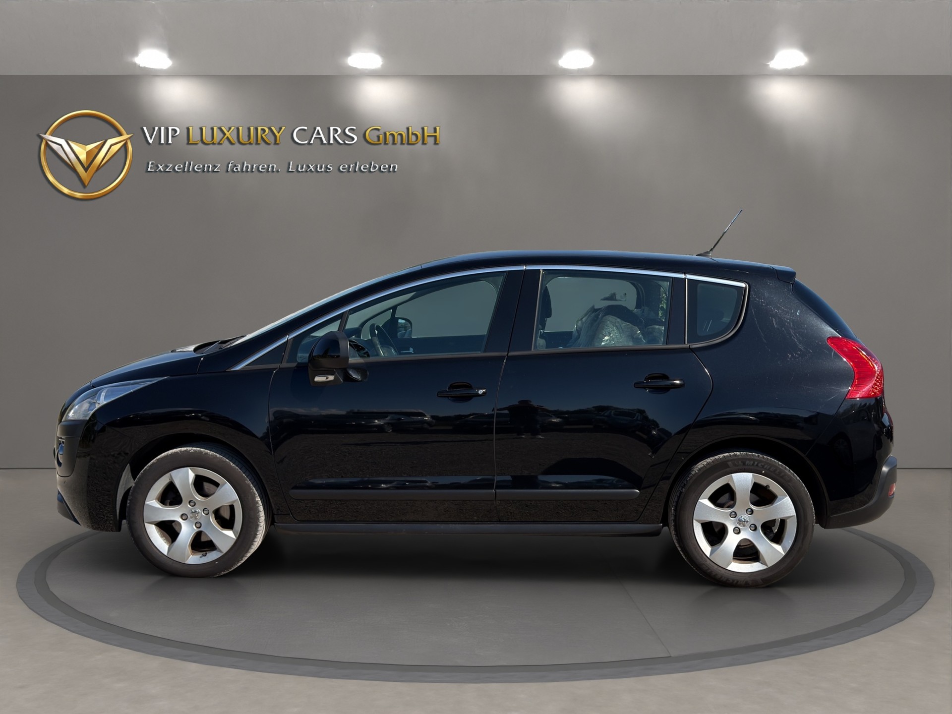 PEUGEOT 3008 1.6 16V T Platinum-image-8