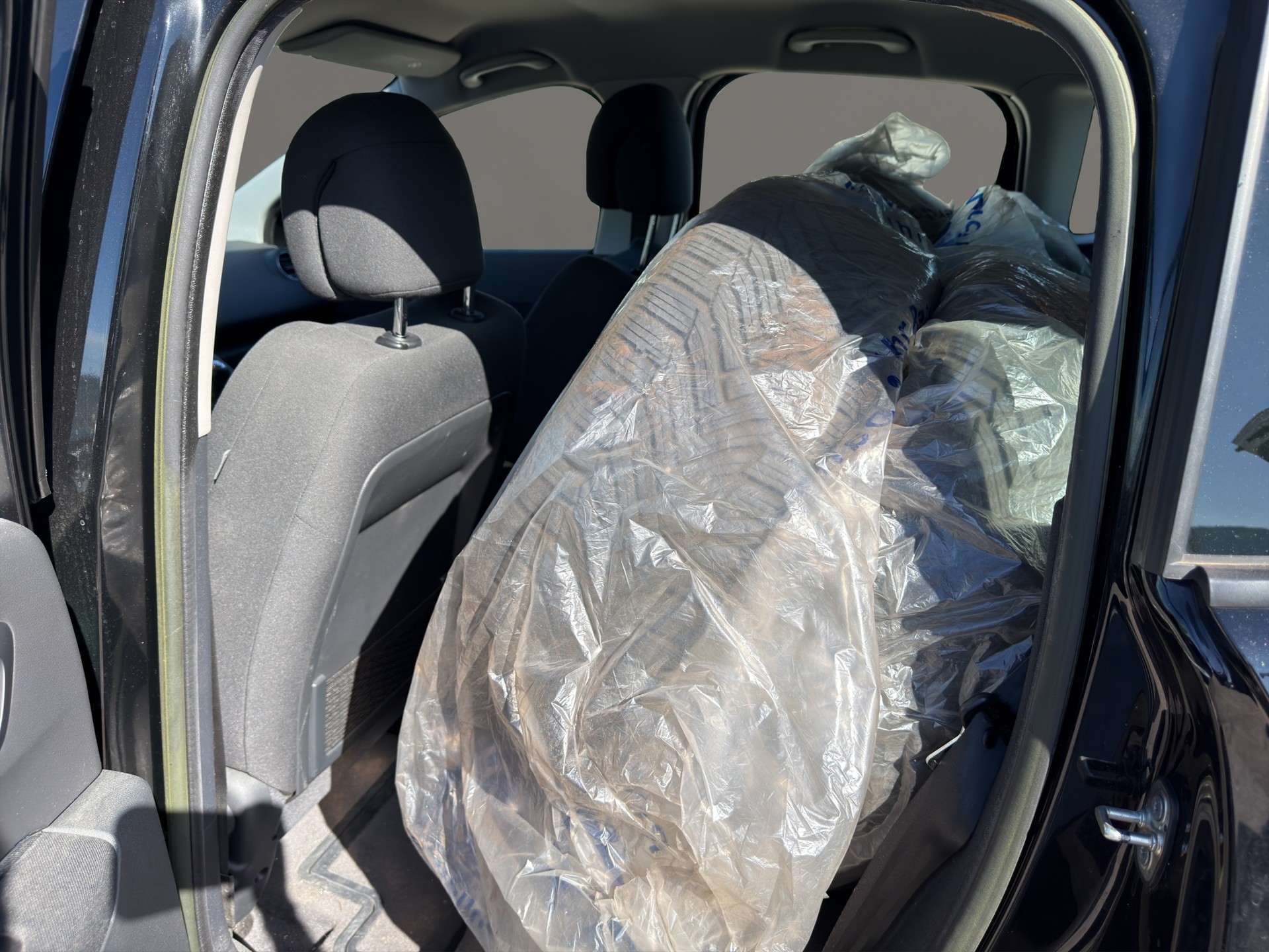 PEUGEOT 3008 1.6 16V T Platinum-image-13