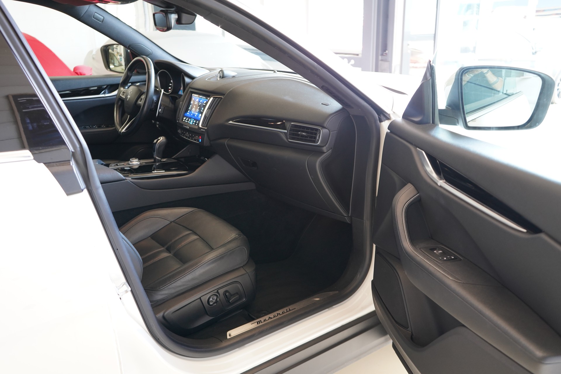 MASERATI Levante D 3.0 V6 GranSport Automatica-image-22