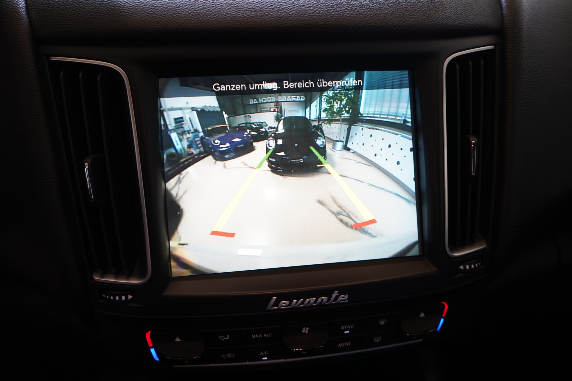 MASERATI Levante D 3.0 V6 GranSport Automatica-image-19
