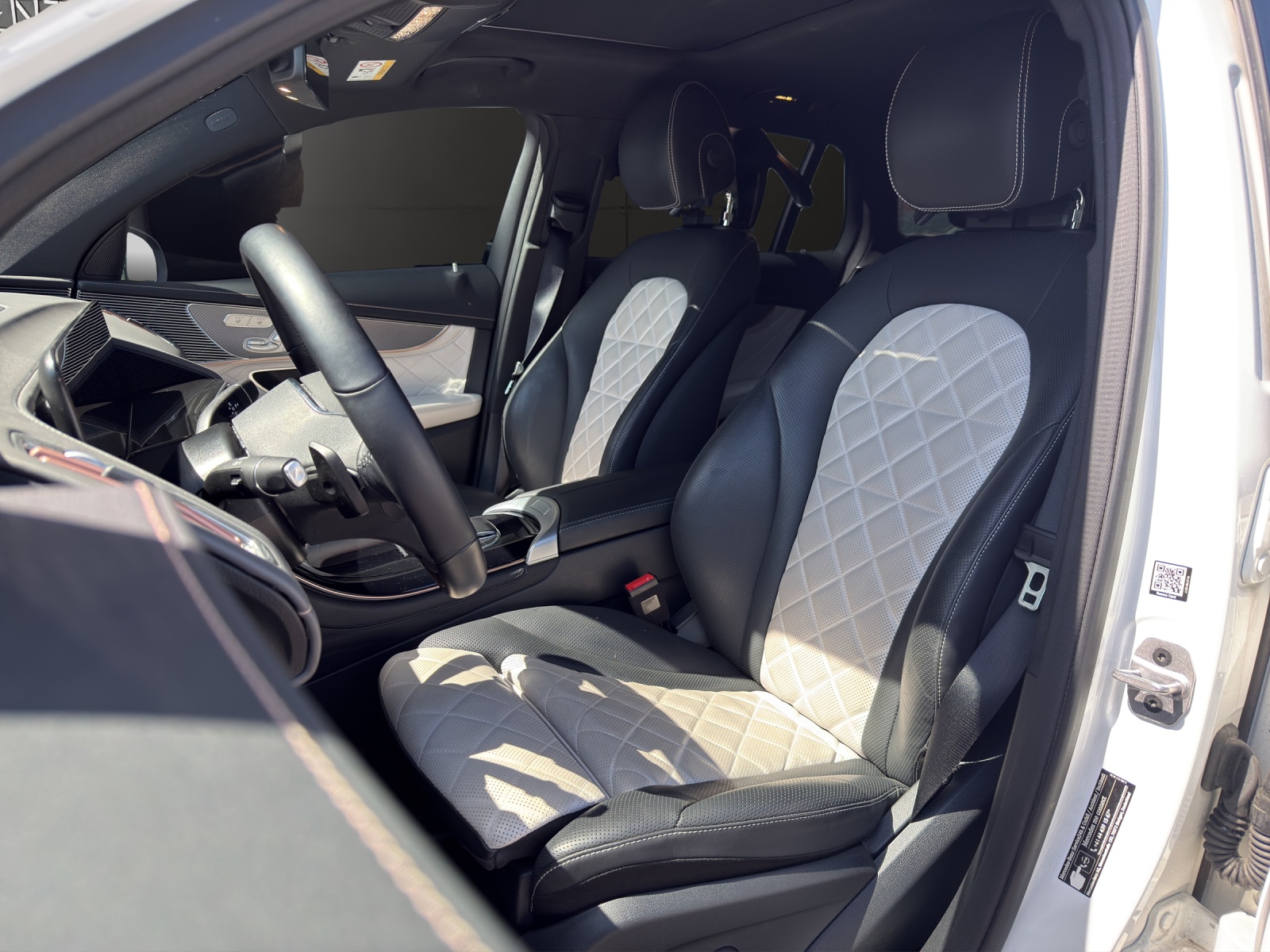MERCEDES-BENZ EQC 400 4Matic AMG Line EQ Star-image-7