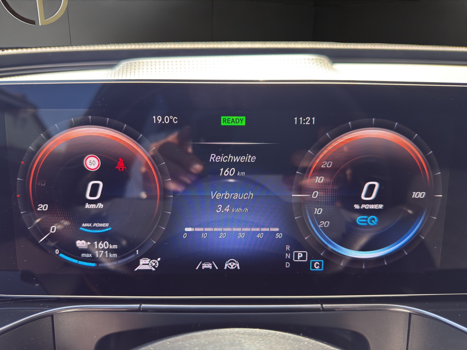 MERCEDES-BENZ EQC 400 4Matic AMG Line EQ Star-image-9