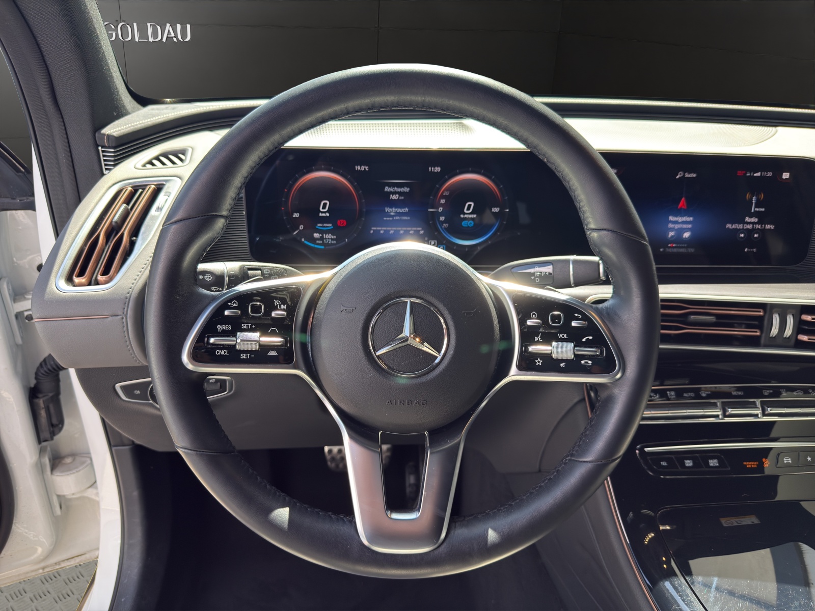 MERCEDES-BENZ EQC 400 4Matic AMG Line EQ Star-image-8