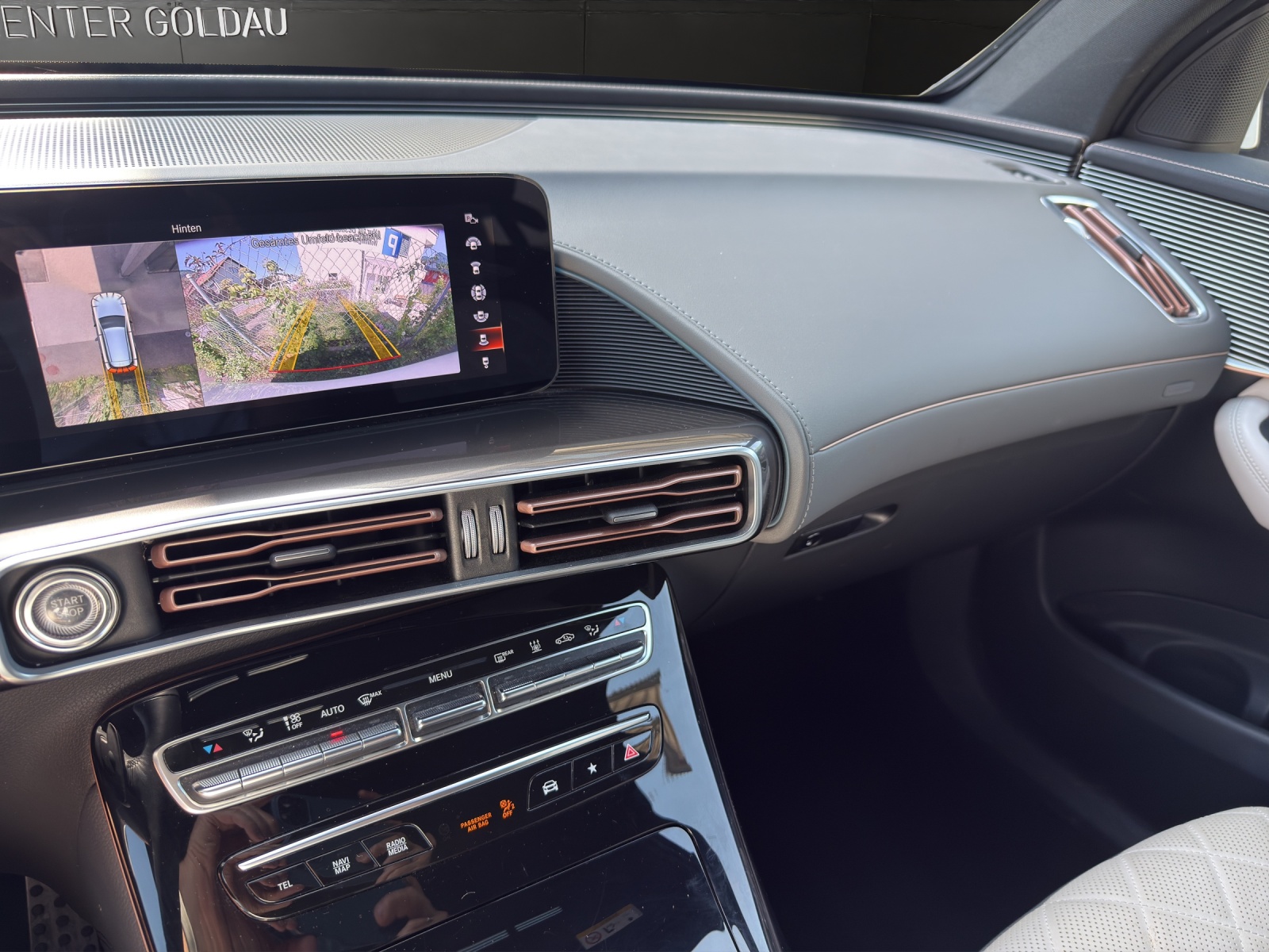 MERCEDES-BENZ EQC 400 4Matic AMG Line EQ Star-image-12