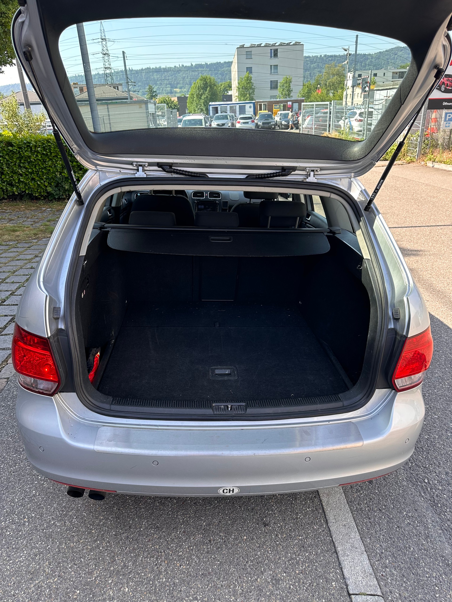 VW Golf Variant 1.4 TSI Comfortline DSG-image-8