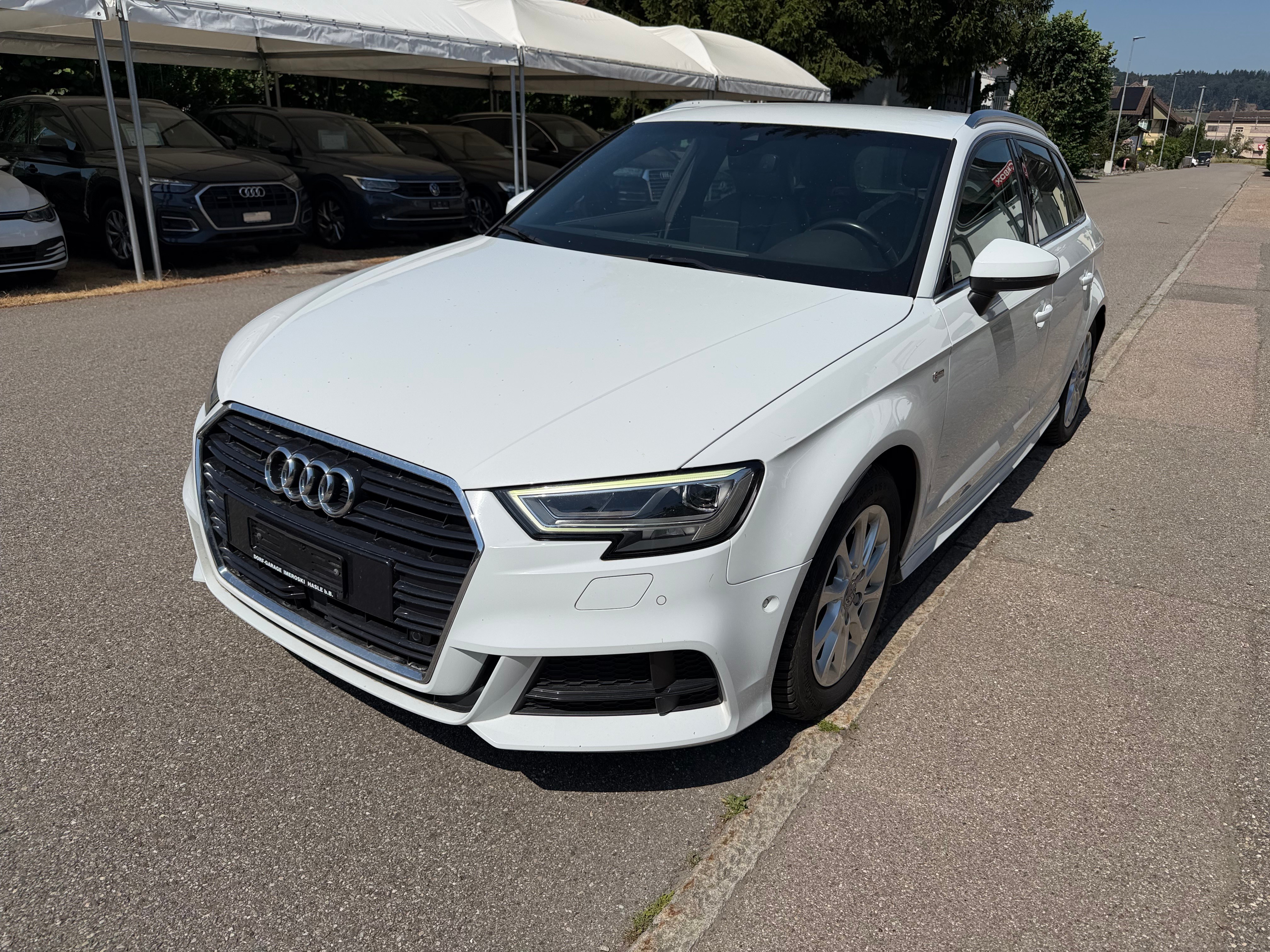 Car photo