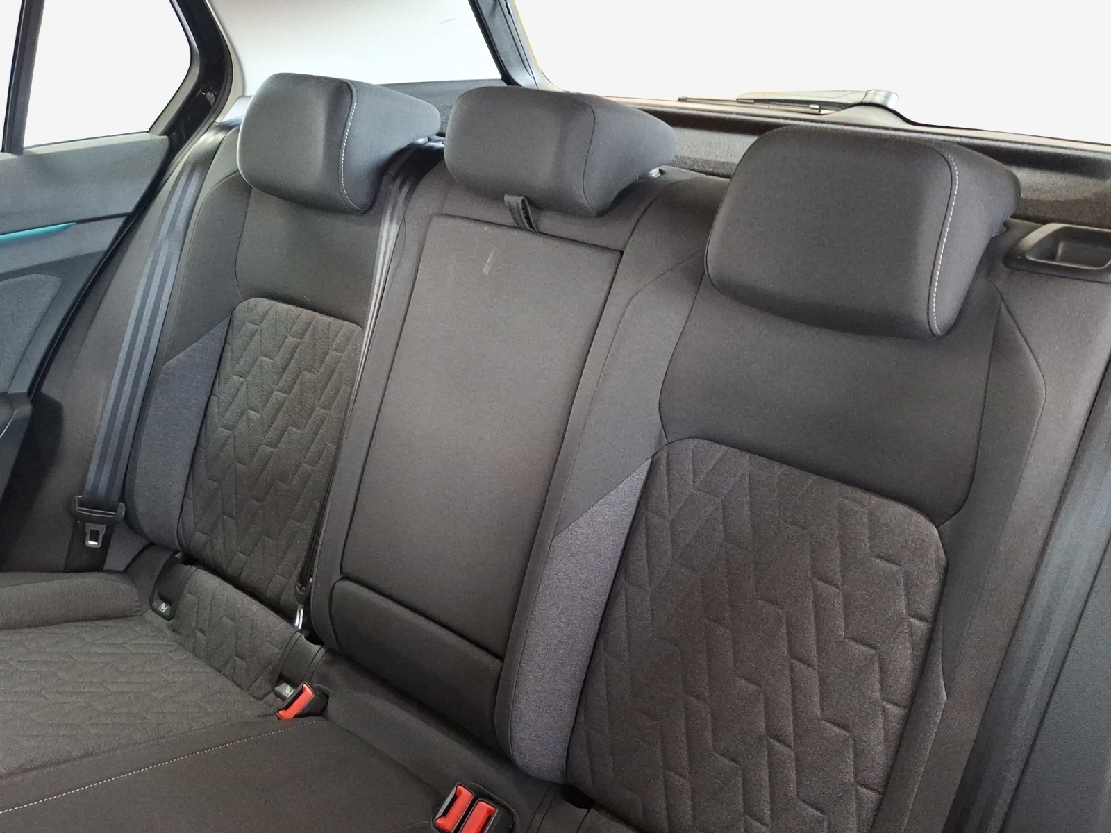VW Golf 1.5 e TSI mHEV Life DSG-image-11