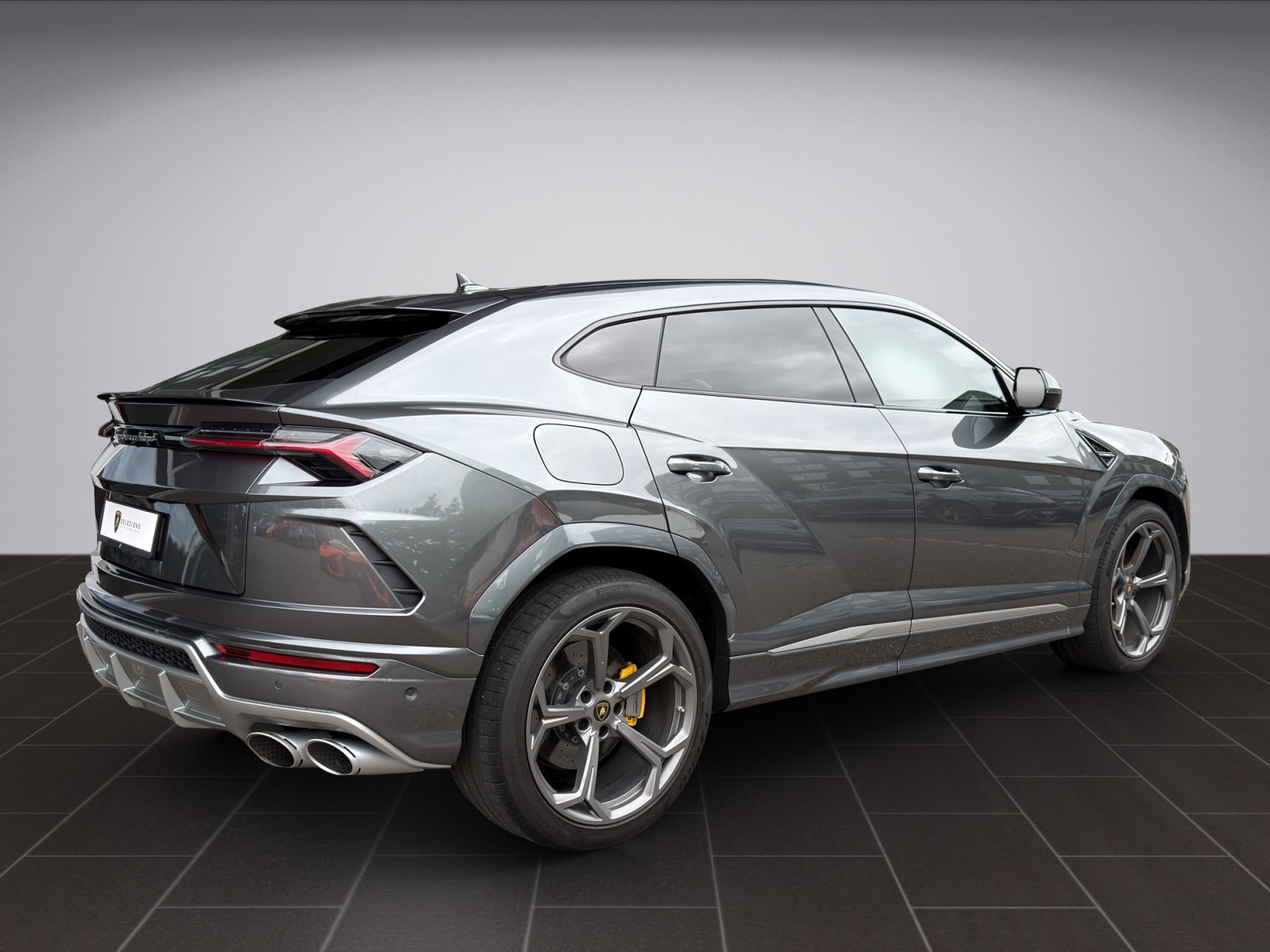 LAMBORGHINI Urus MY20-image-2