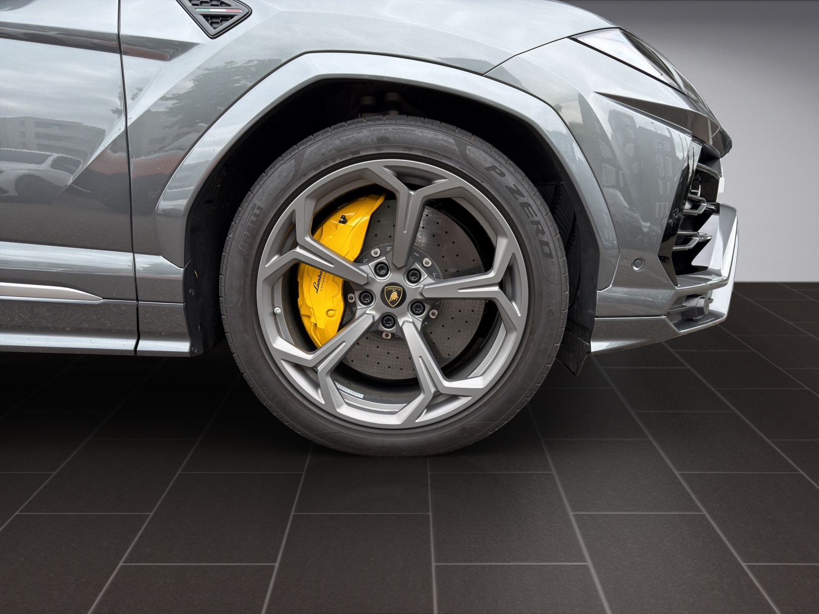 LAMBORGHINI Urus MY20-image-8