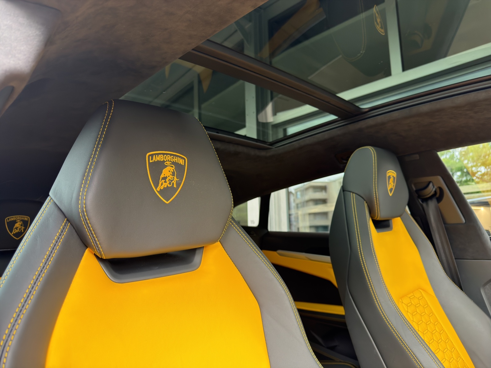 LAMBORGHINI Urus MY20-image-11
