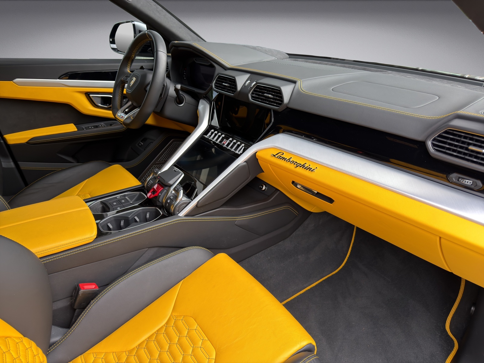 LAMBORGHINI Urus MY20-image-5