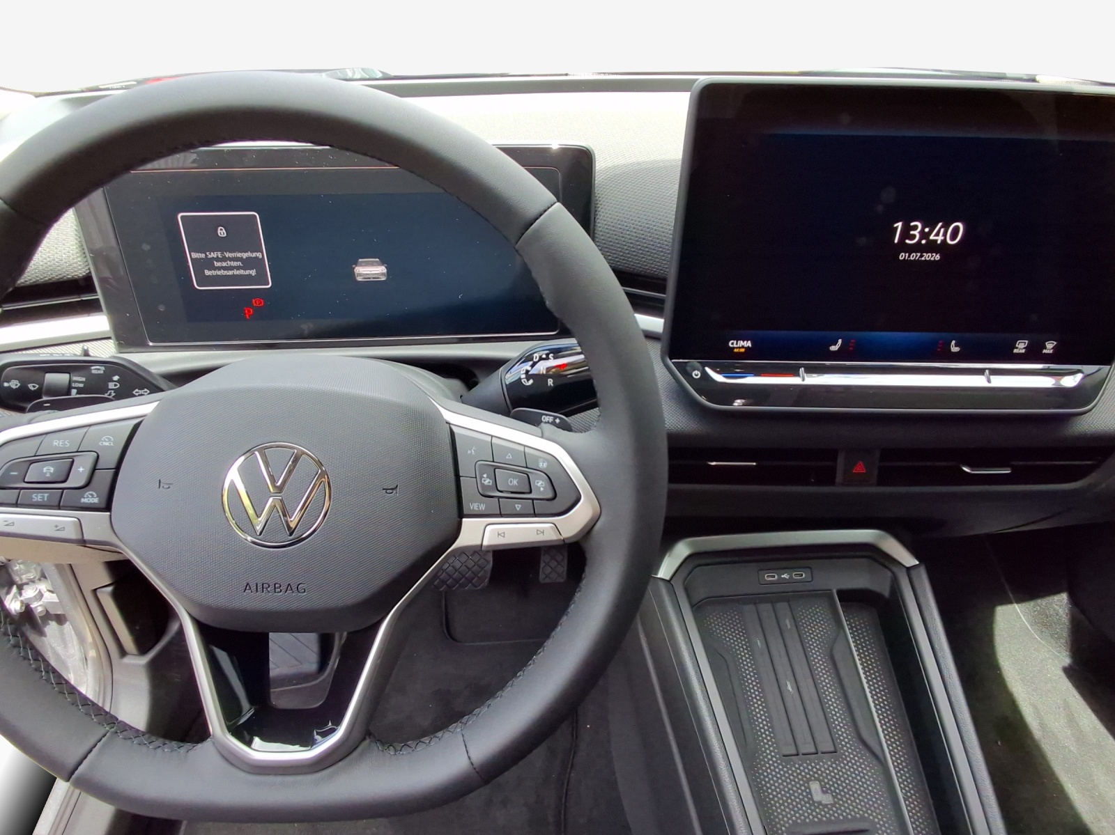 VW T-Roc 1.5 eTSI mHEV Life DSG-image-8
