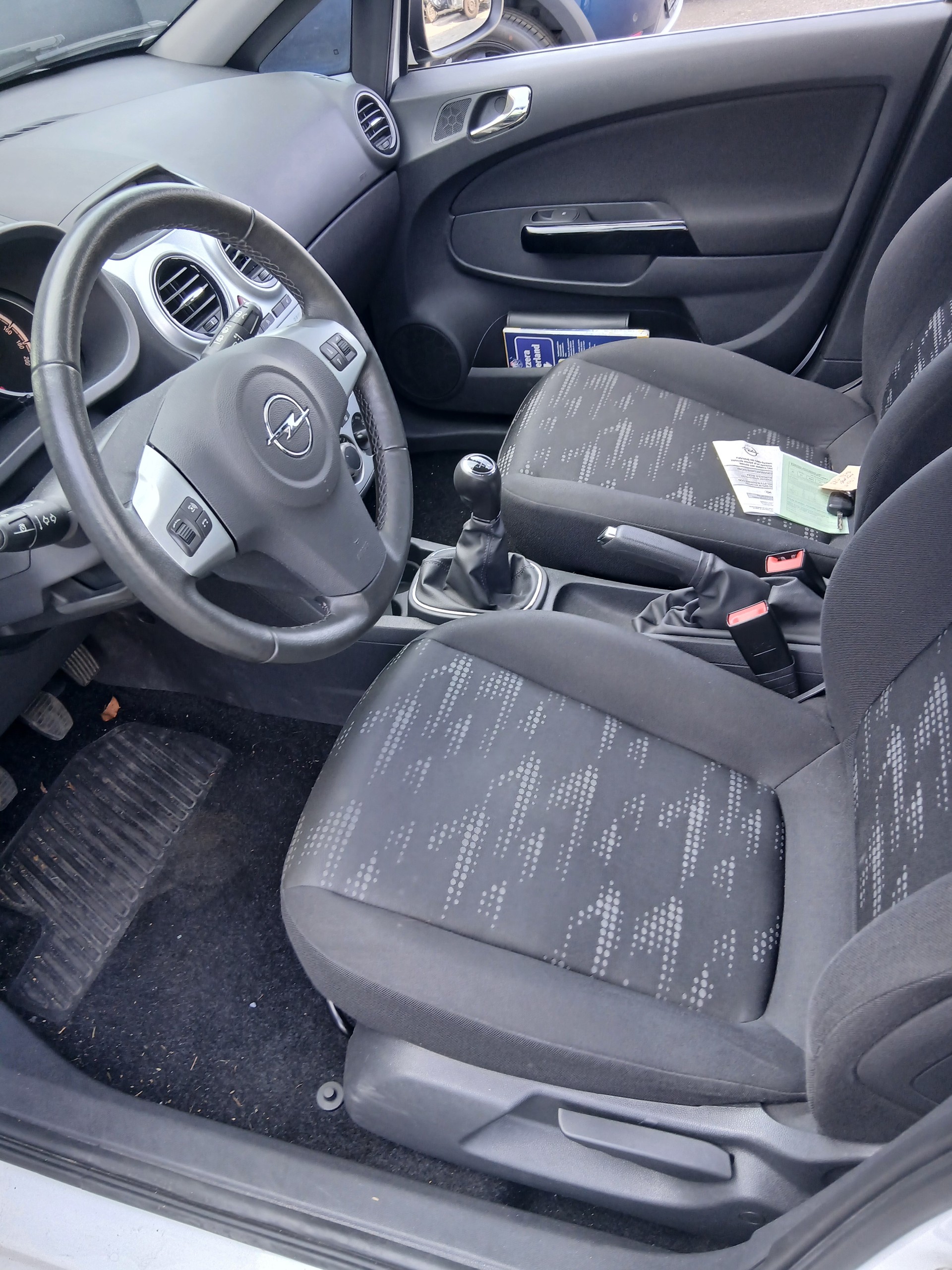 OPEL CORSA-image-8