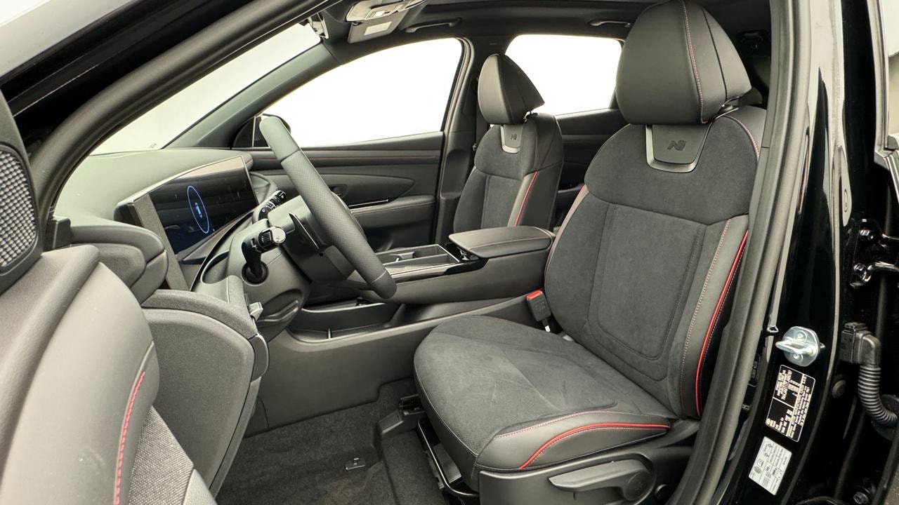 HYUNDAI Tucson 1.6 TGDI HEV N-Line 4WD-image-4