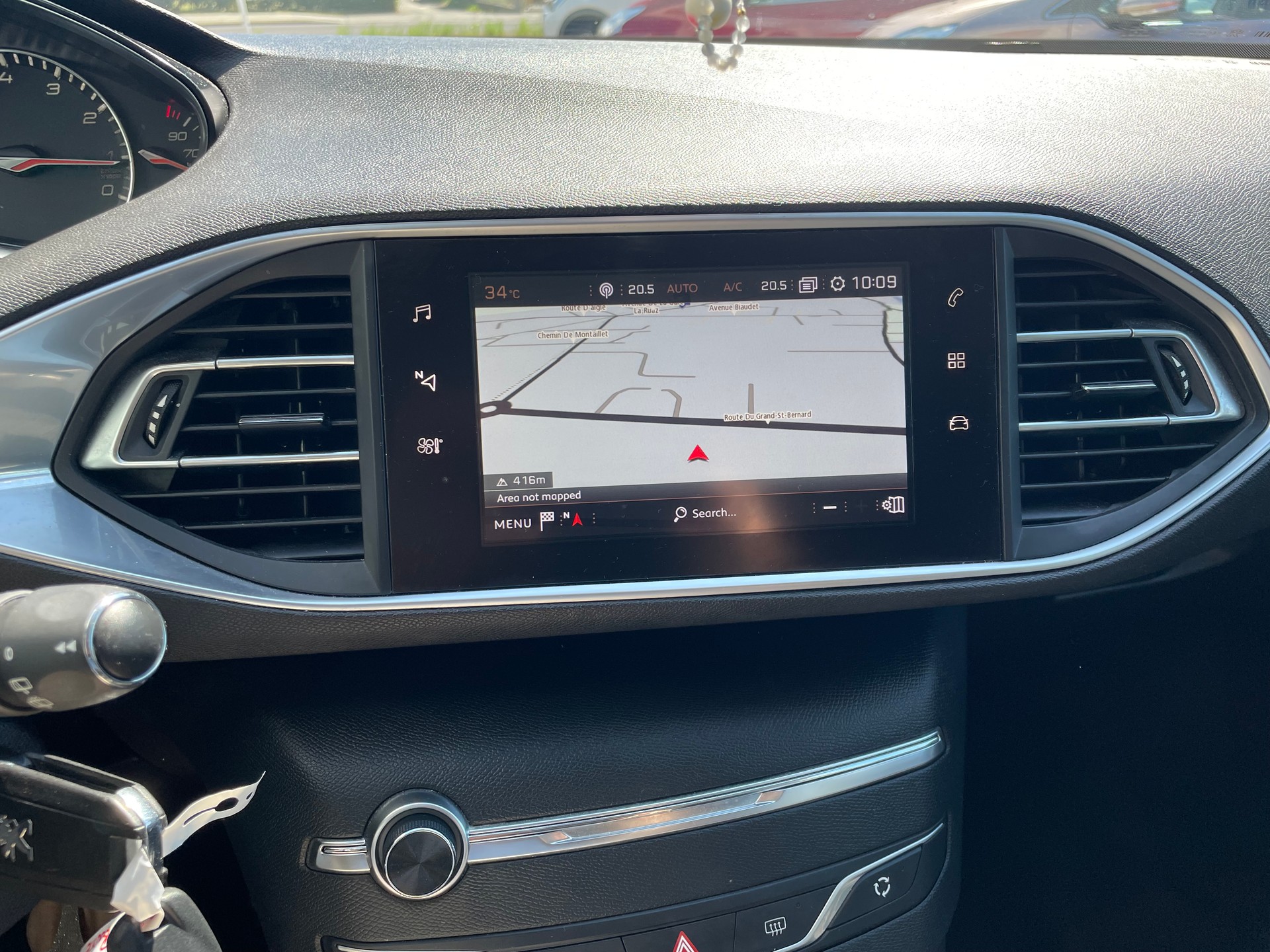 PEUGEOT 308 1.2 Pure Tech Allure EAT6-image-9