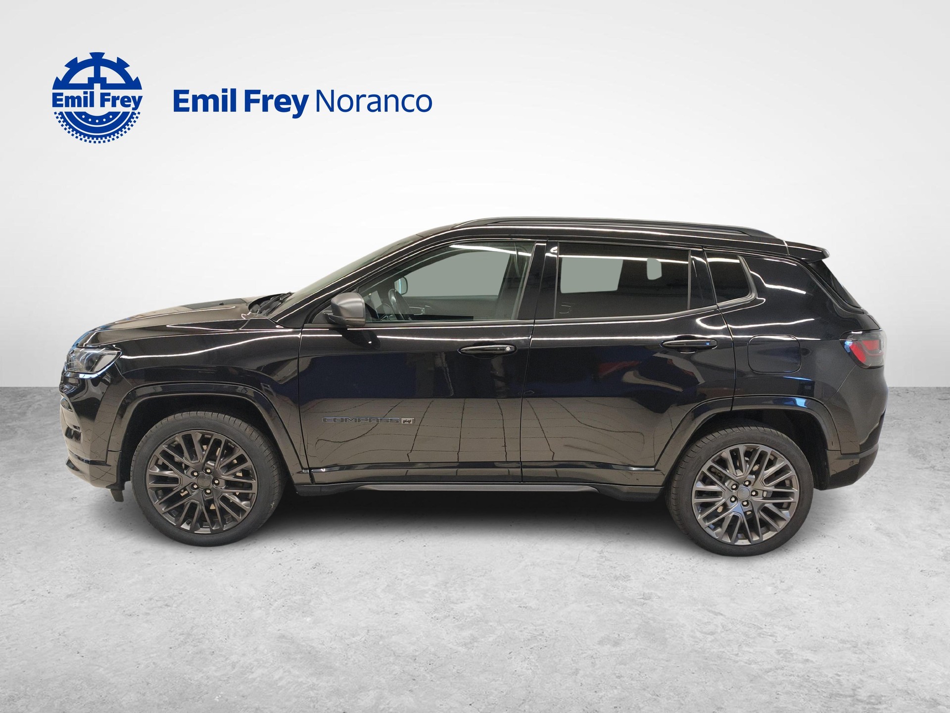 JEEP Compass 1.3 80th Anniversary 4xe - Gancio traino amovibile e ruote invernali inclusi-image-1
