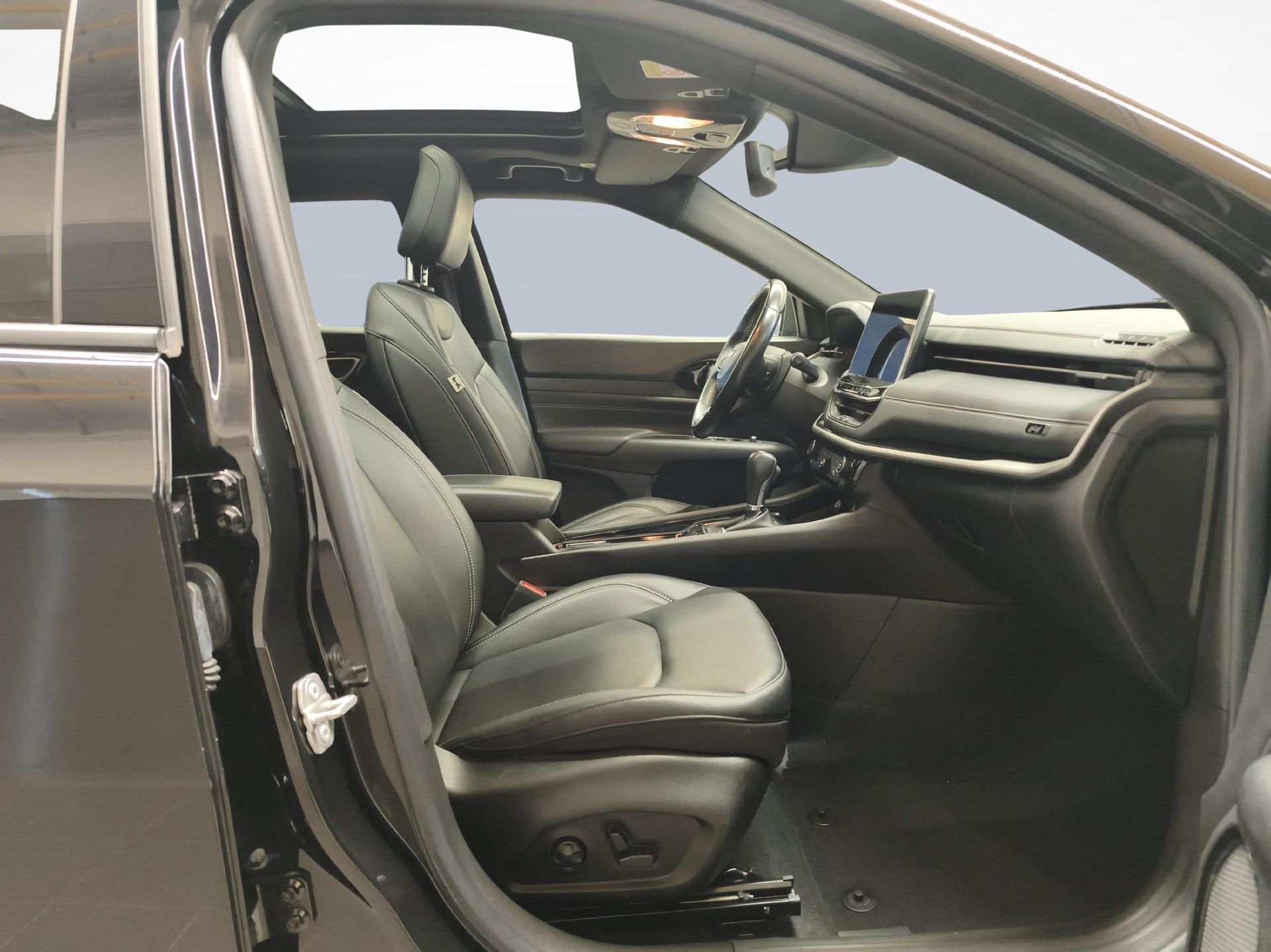 JEEP Compass 1.3 80th Anniversary 4xe - Gancio traino amovibile e ruote invernali inclusi-image-9