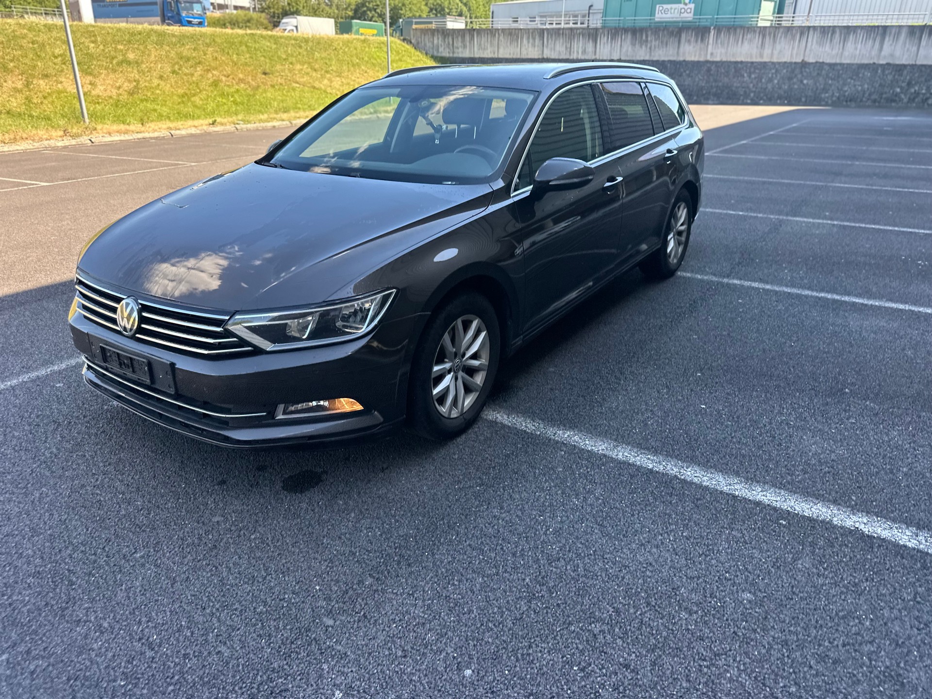 VW Passat Variant 1.6 TDI BMT Comfortline DSG-image-2