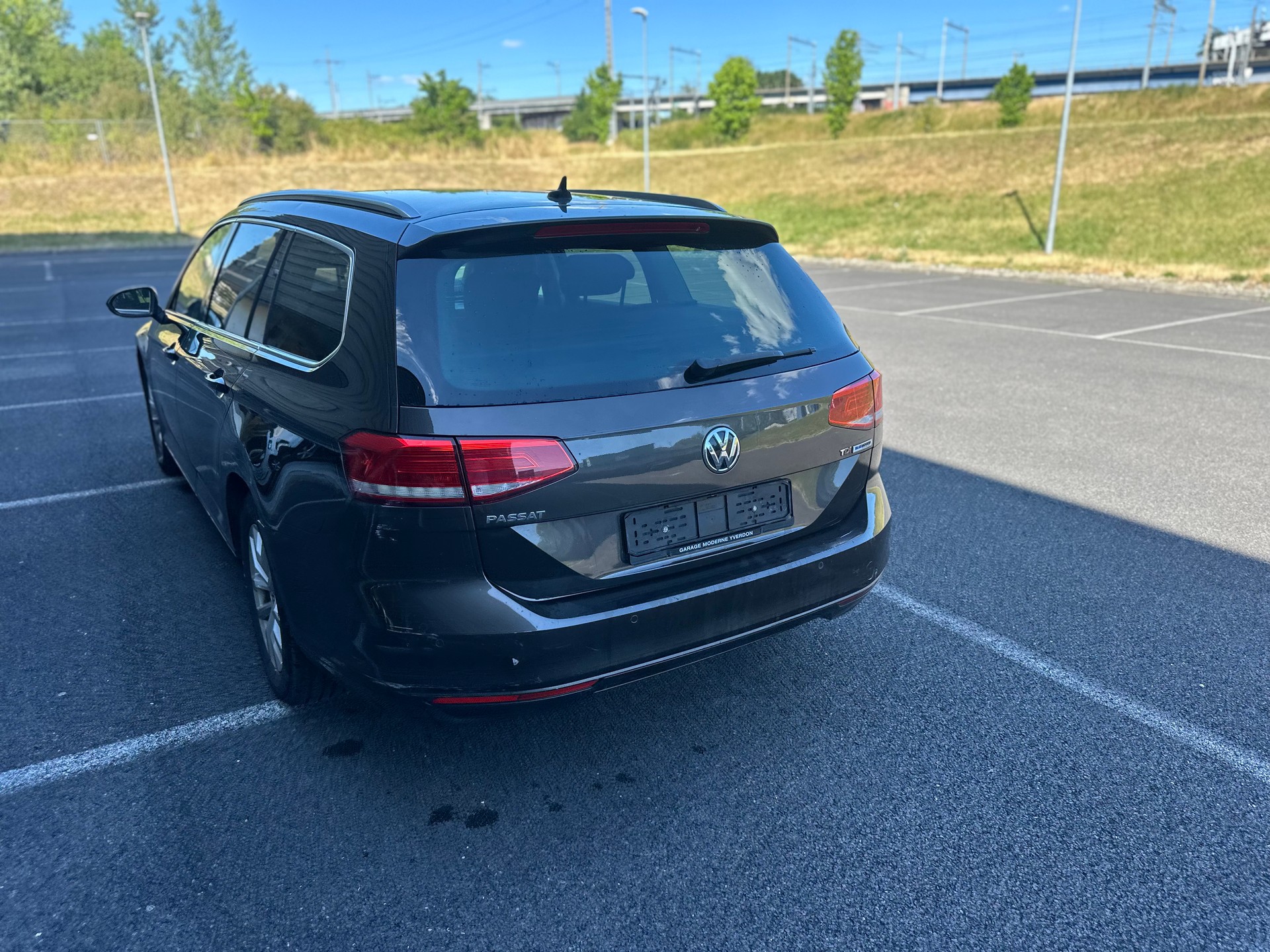 VW Passat Variant 1.6 TDI BMT Comfortline DSG-image-12