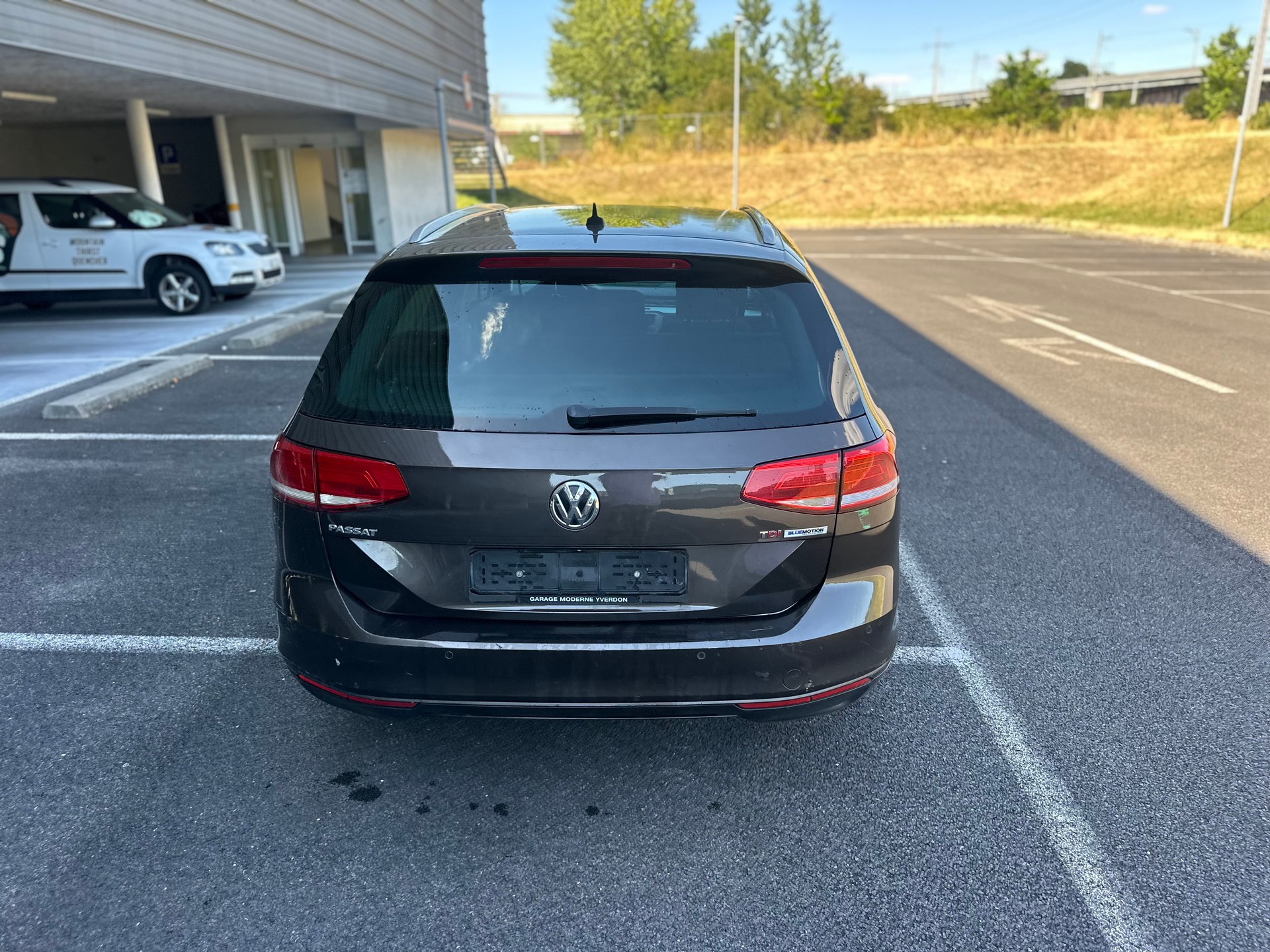 VW Passat Variant 1.6 TDI BMT Comfortline DSG-image-8