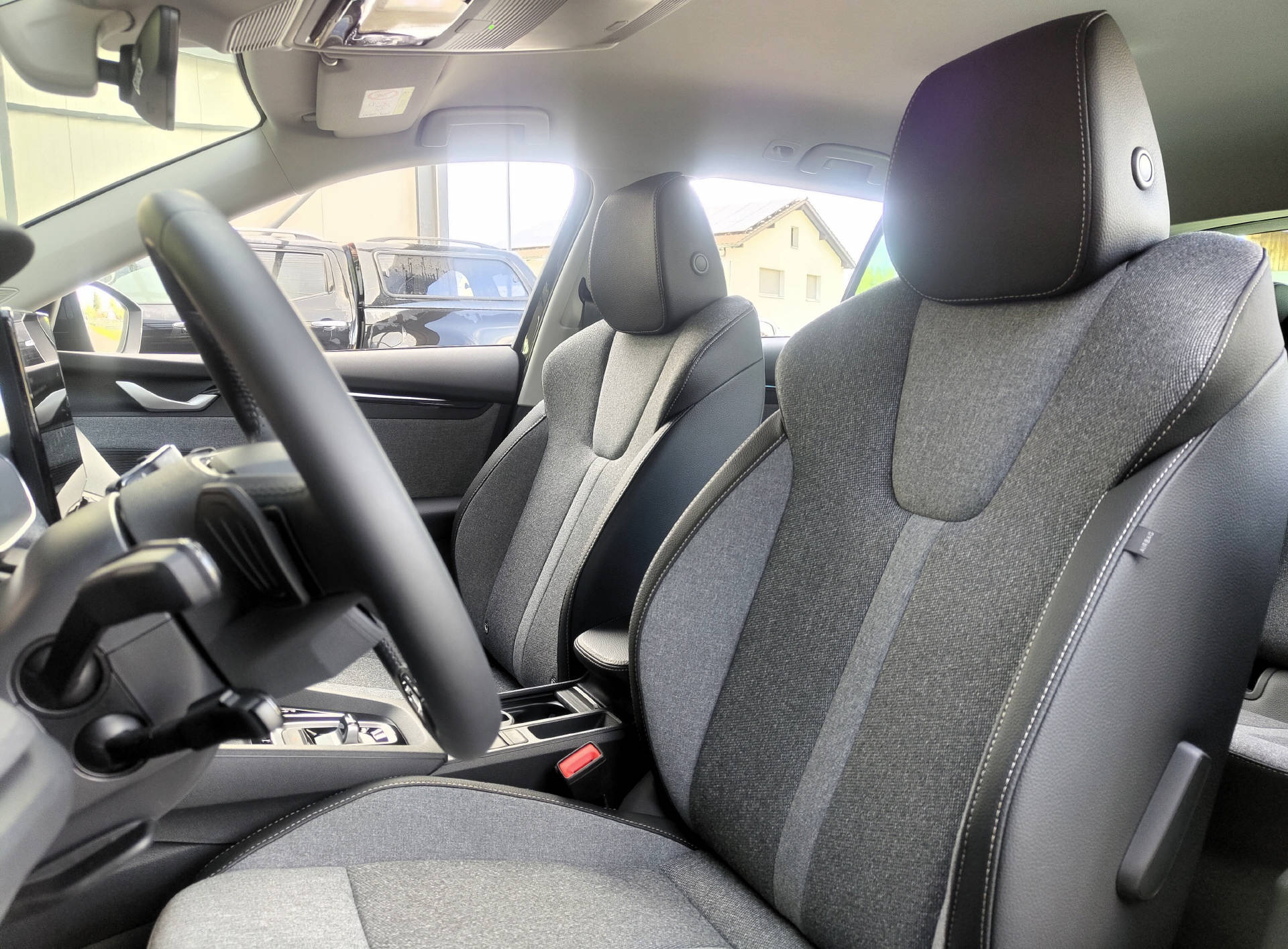 SKODA Octavia Combi 2.0 TSI Selection 4x4 DSG-image-5