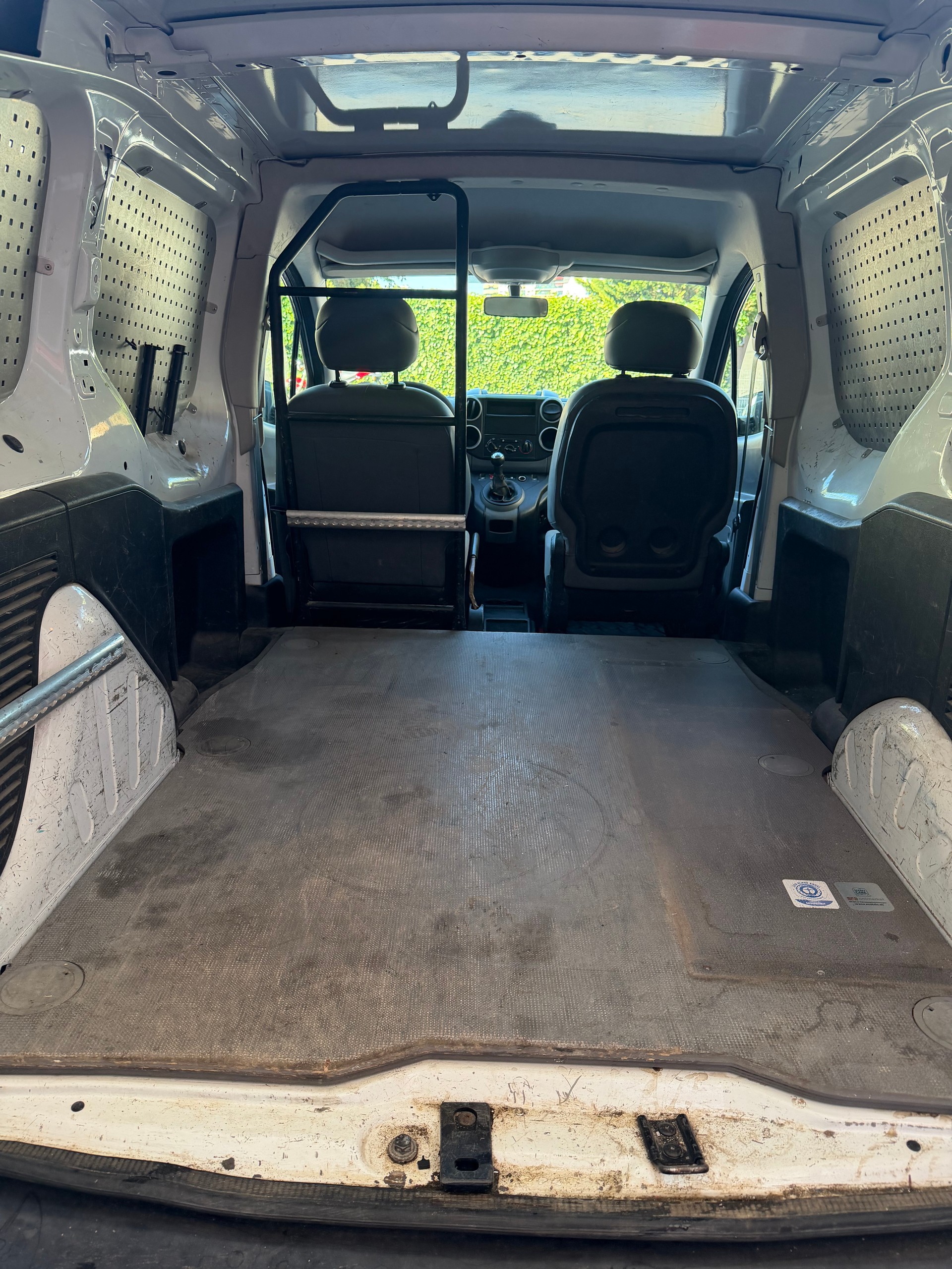 CITROEN Berlingo 1.6i 600 Komfort (Confort)-image-7