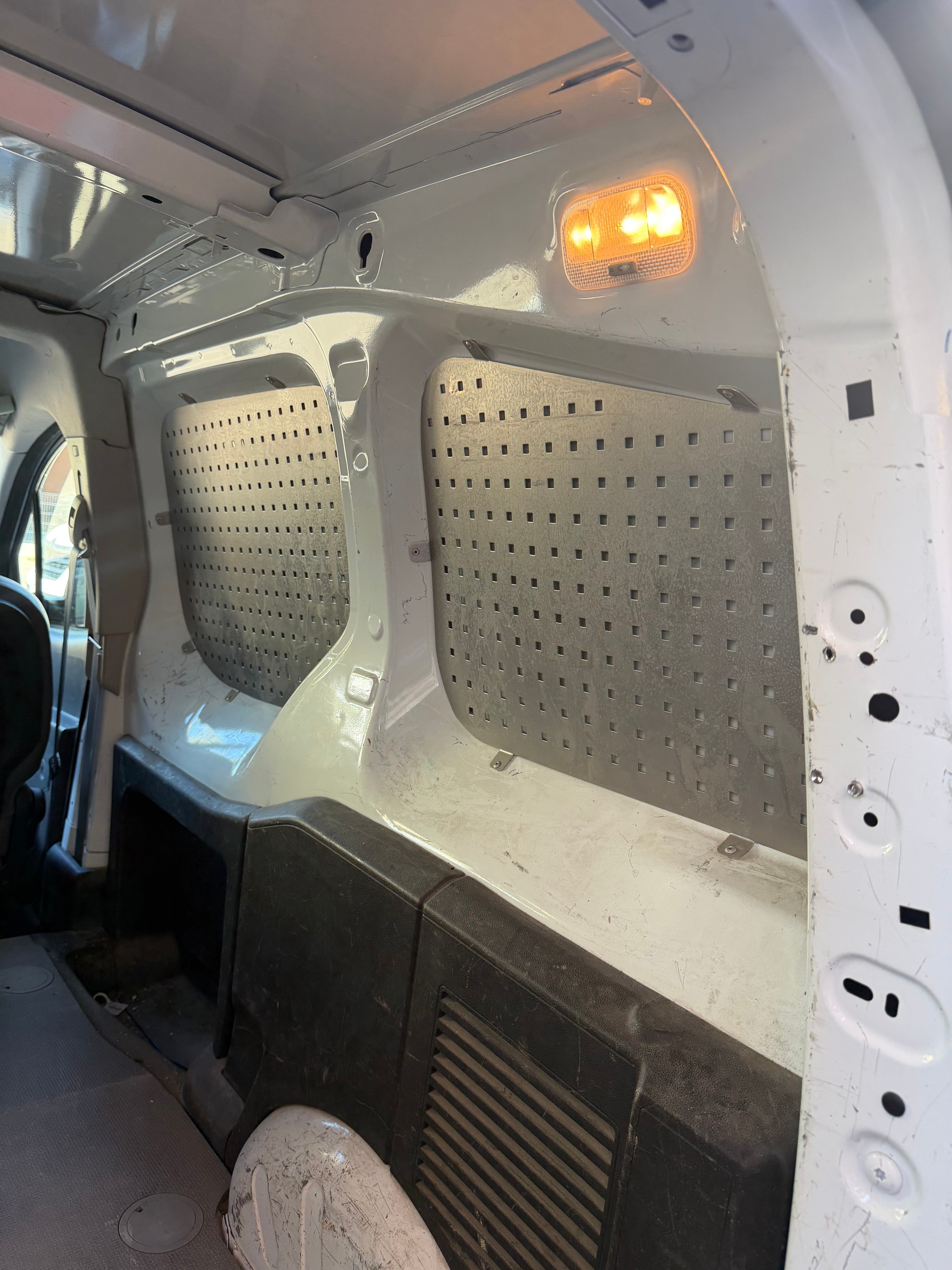 CITROEN Berlingo 1.6i 600 Komfort (Confort)-image-8