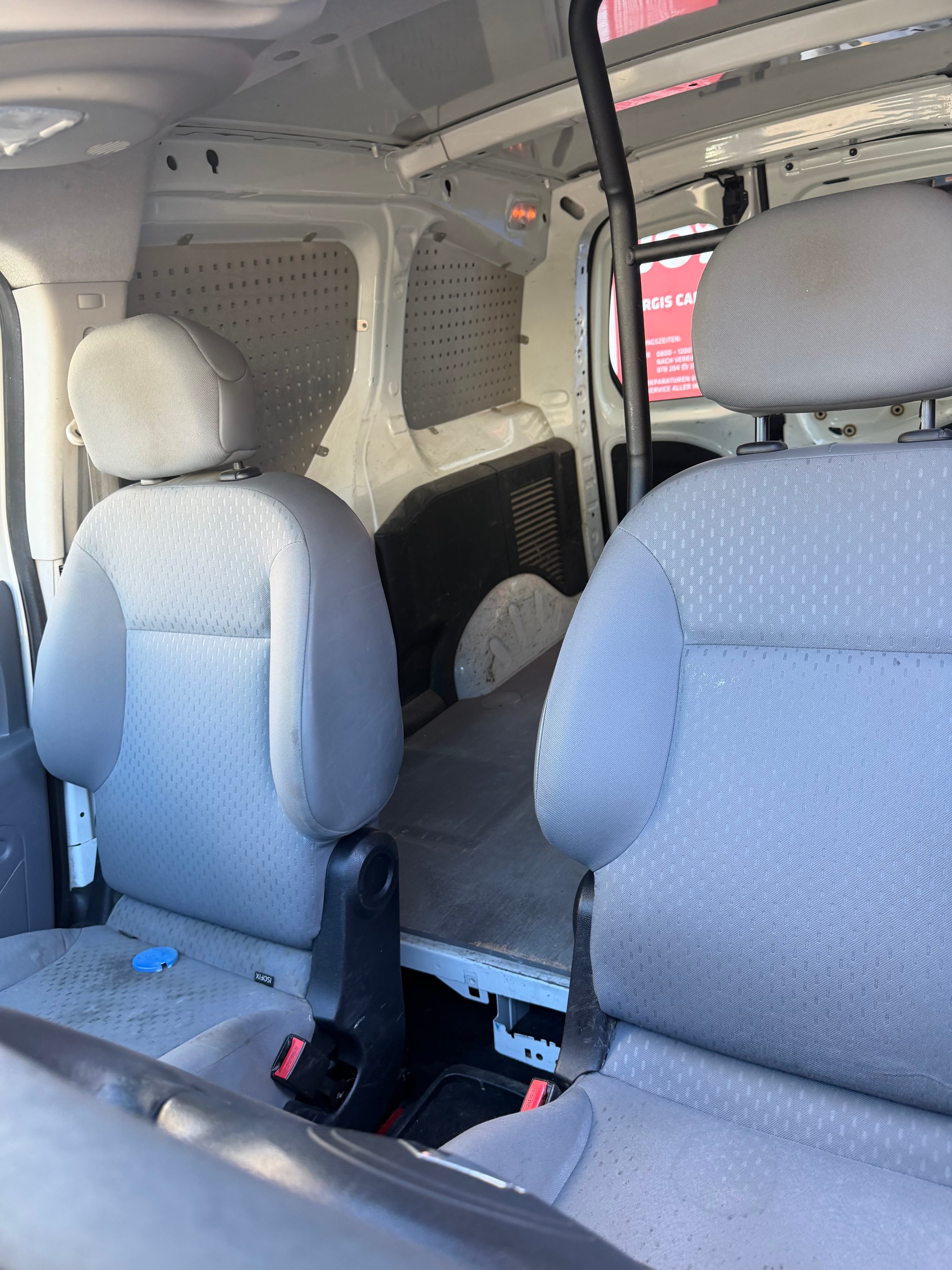 CITROEN Berlingo 1.6i 600 Komfort (Confort)-image-12