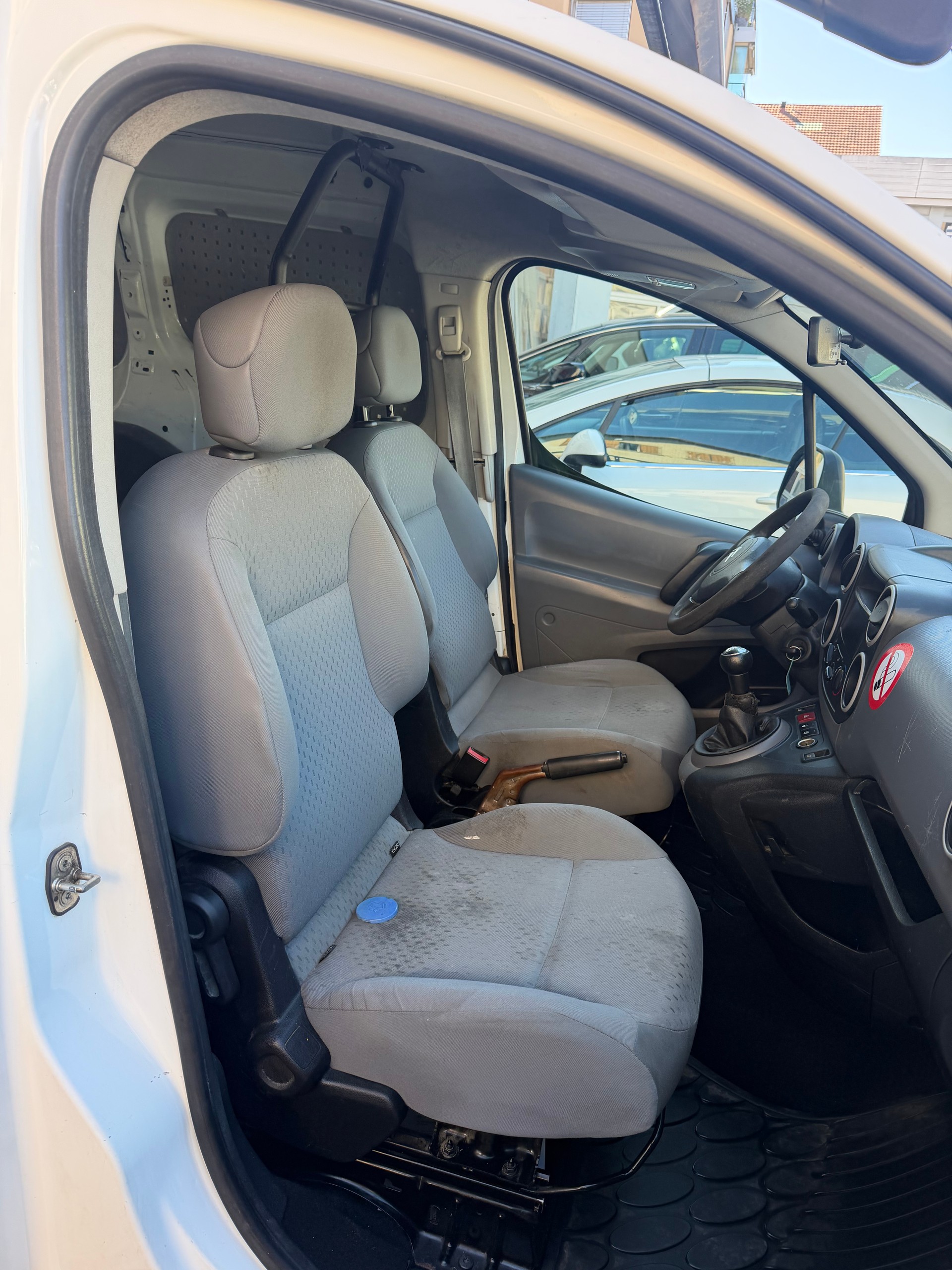 CITROEN Berlingo 1.6i 600 Komfort (Confort)-image-14