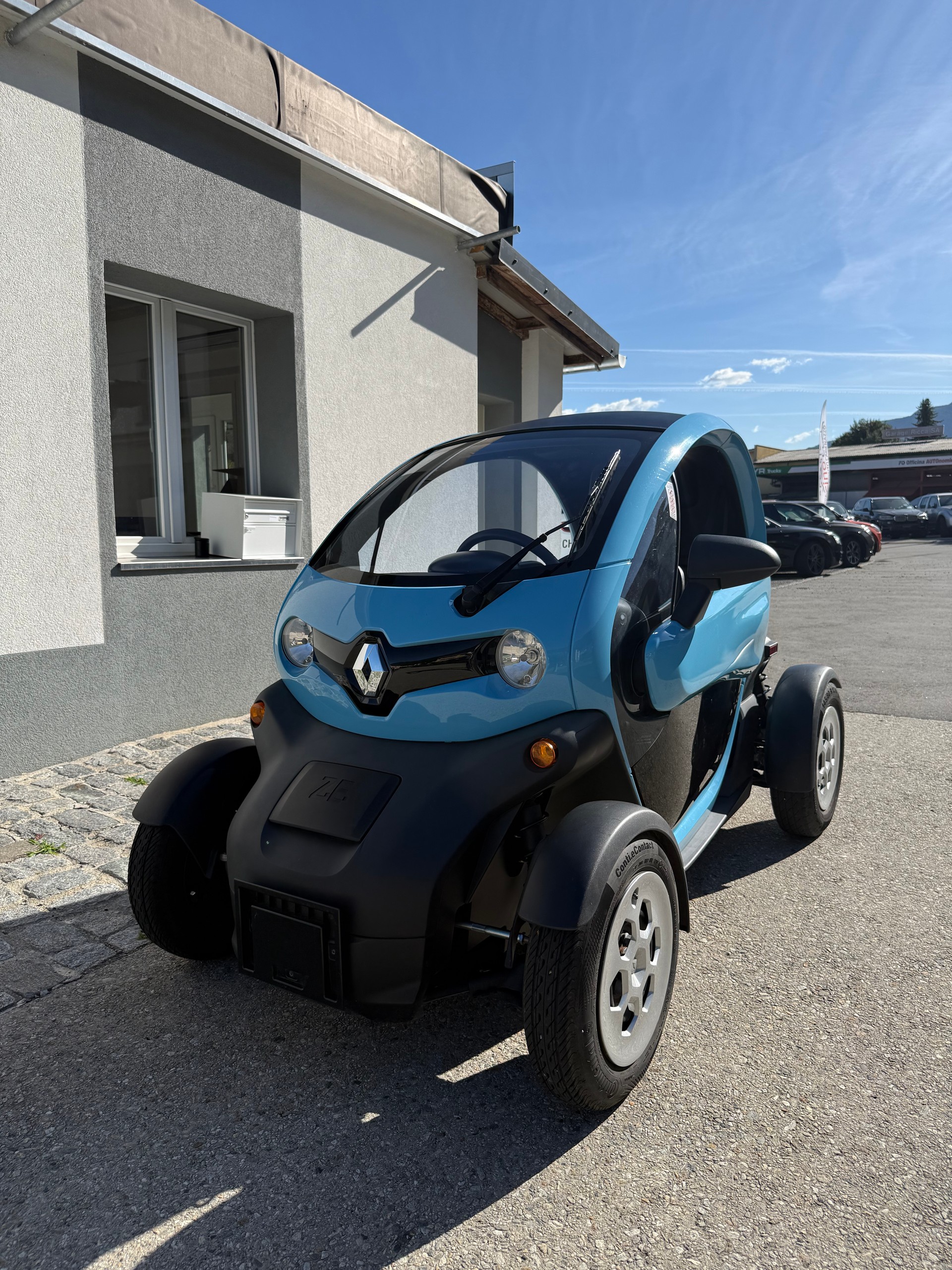 RENAULT Twizy Z.E. Life (Batterie Miete)-image-0