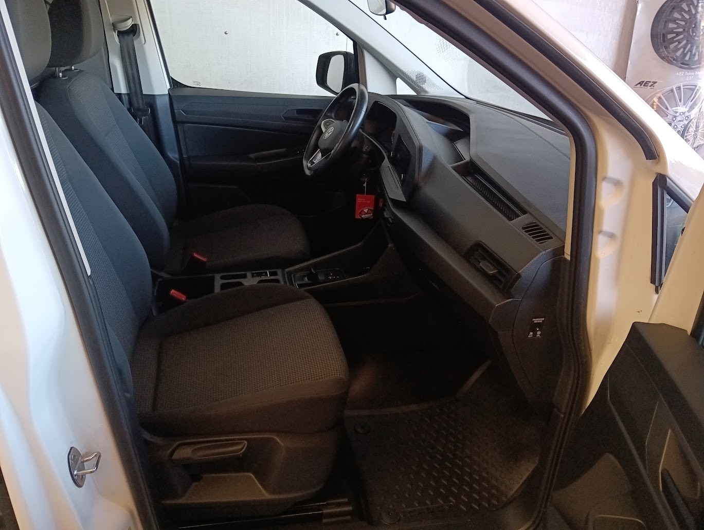 VW Caddy Cargo 1.5 TSI Entry DSG-image-7
