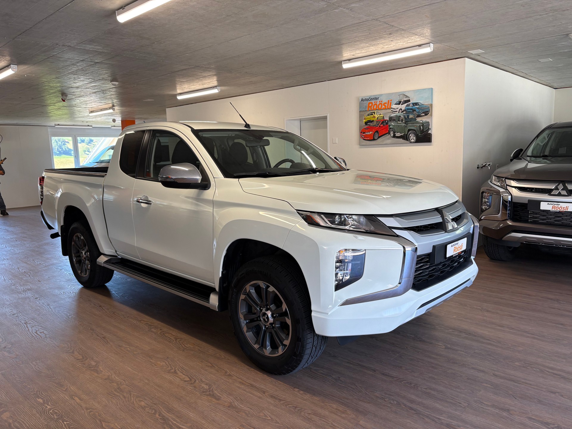 MITSUBISHI L 200 2.2 Style Club Cab-image-3