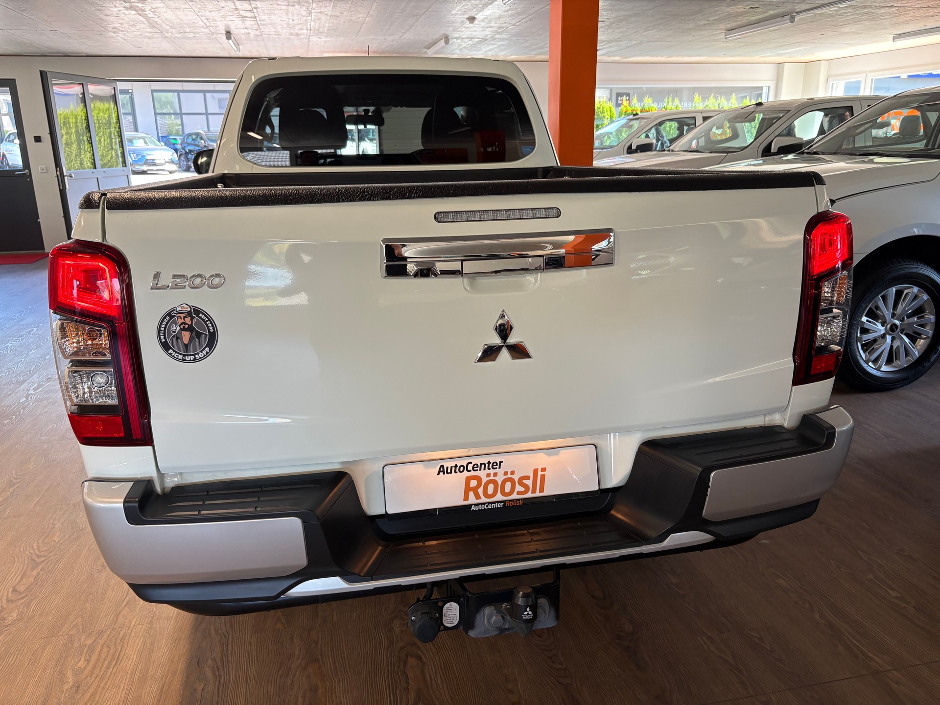 MITSUBISHI L 200 2.2 Style Club Cab-image-5