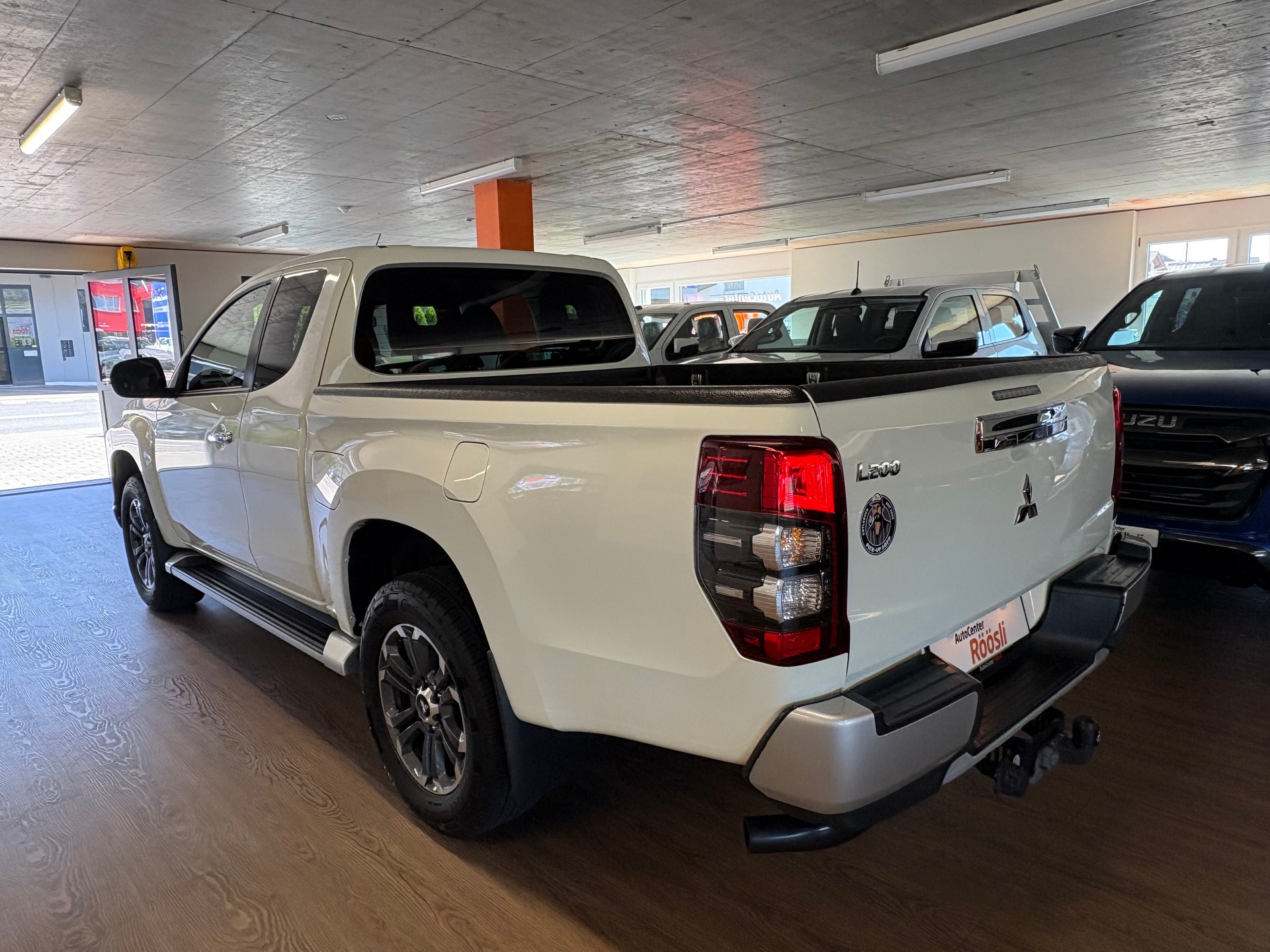 MITSUBISHI L 200 2.2 Style Club Cab-image-7