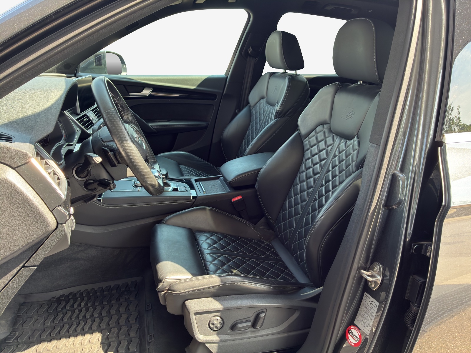 AUDI Q5 55 TFSI e sport quattro-image-7