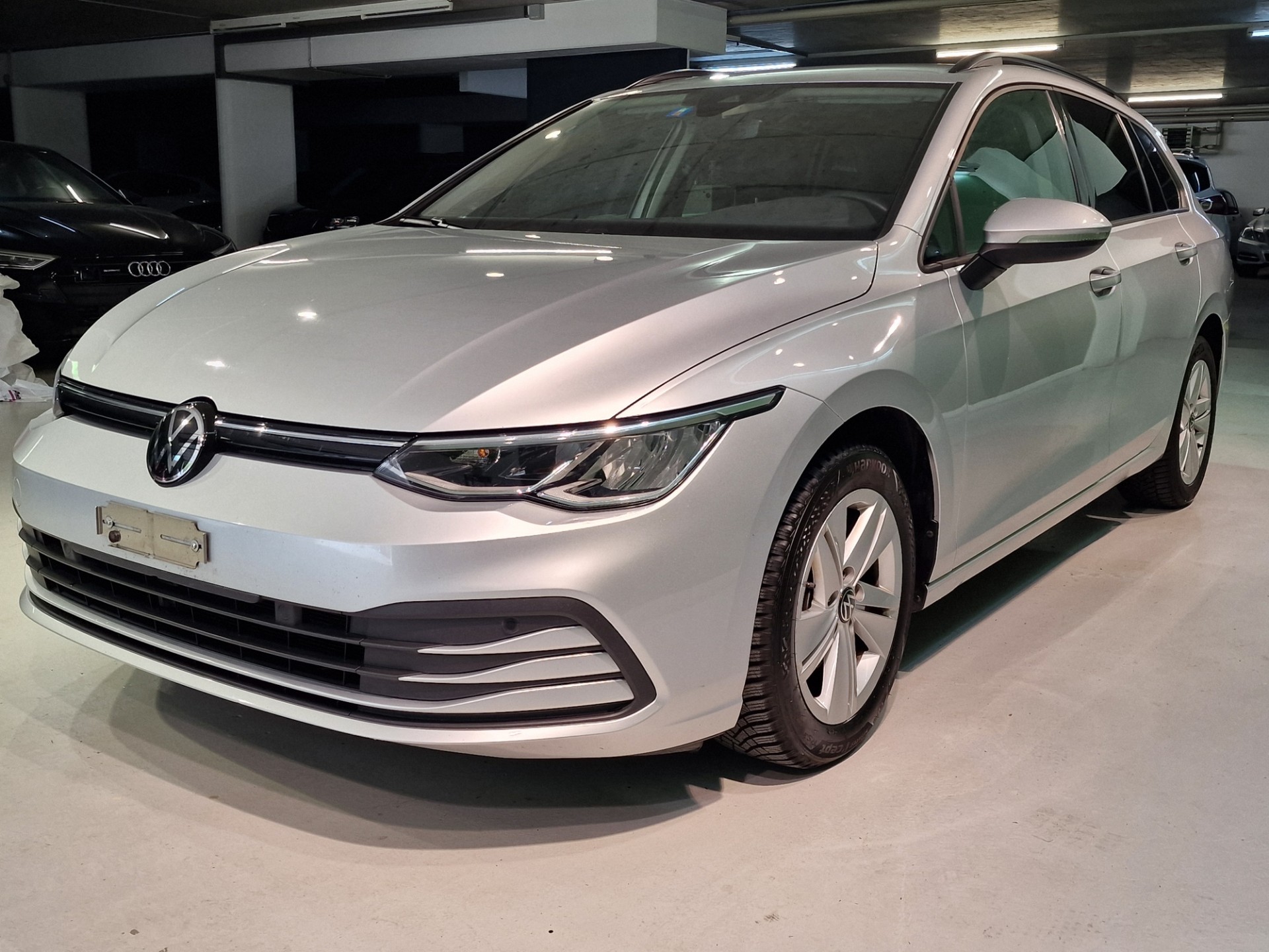 VW Golf Variant 1.5 TSI Life-image-1