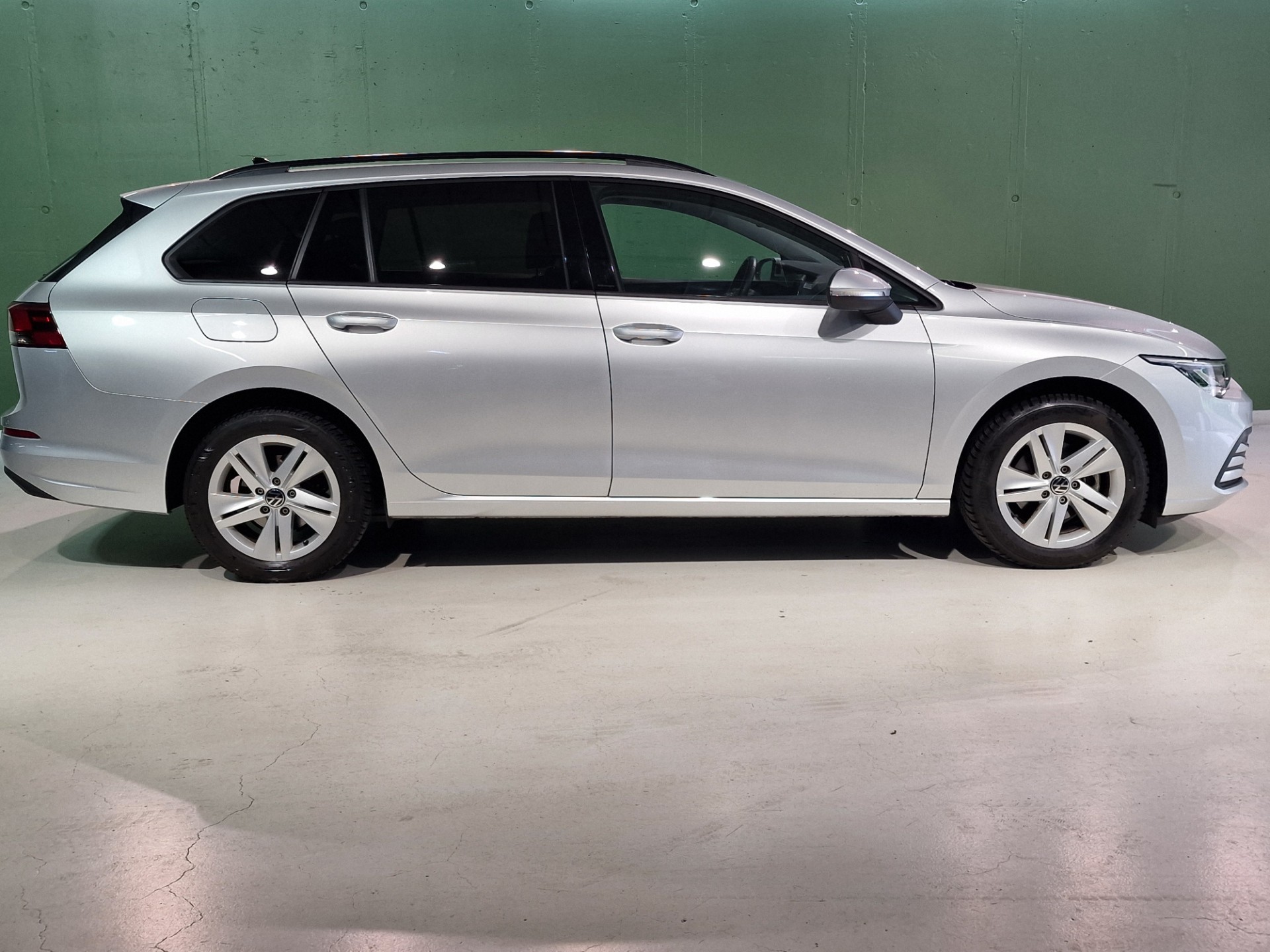 VW Golf Variant 1.5 TSI Life-image-2