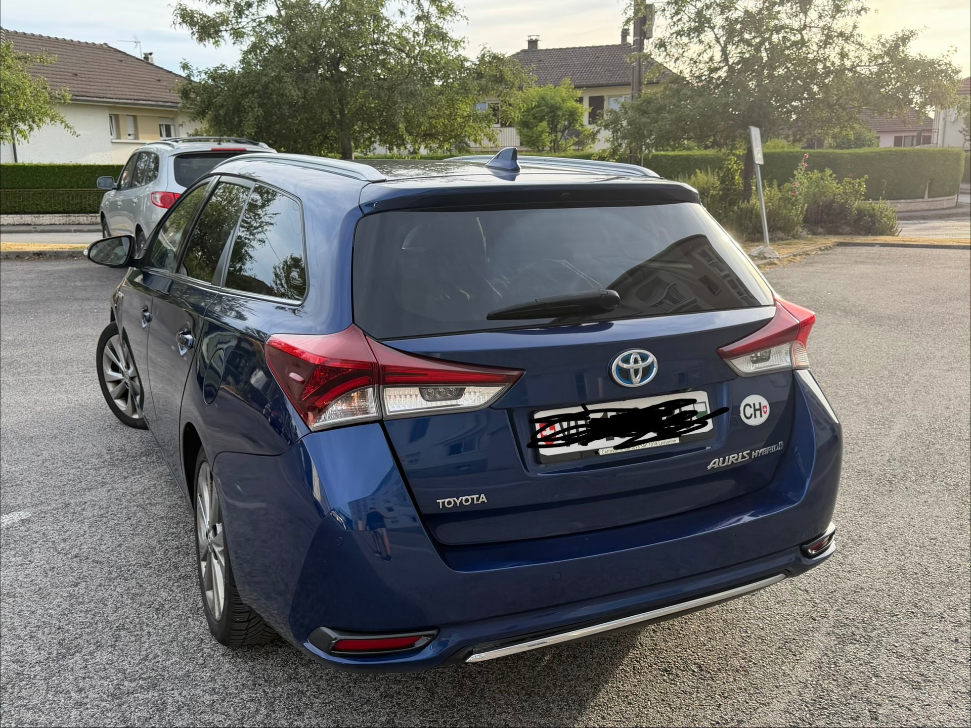 TOYOTA 1.8 HSD Style-image-5