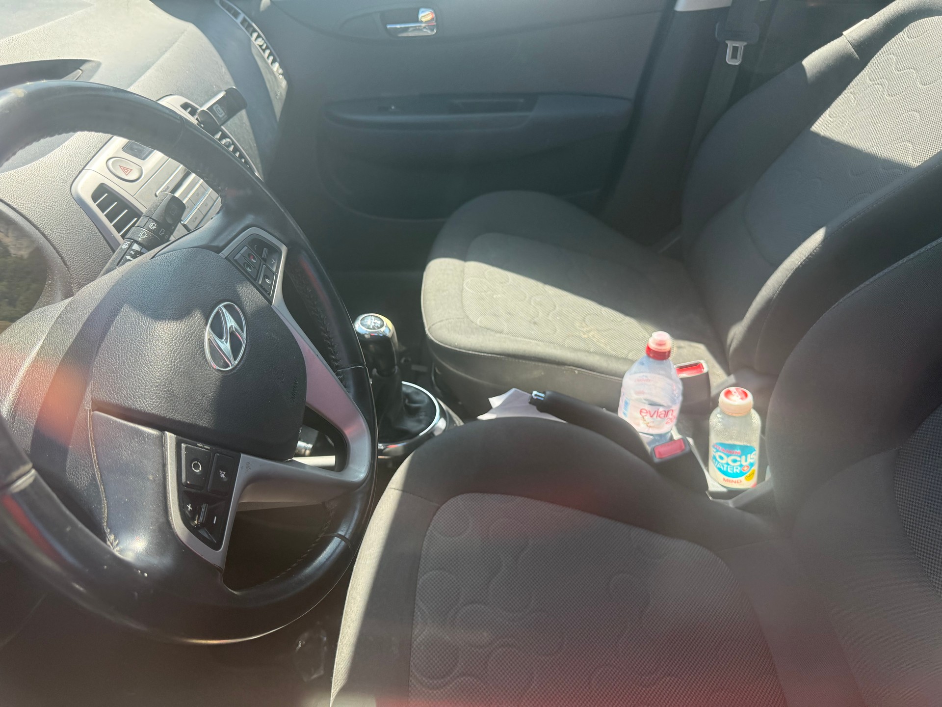 HYUNDAI i20 1.4 Style-image-10