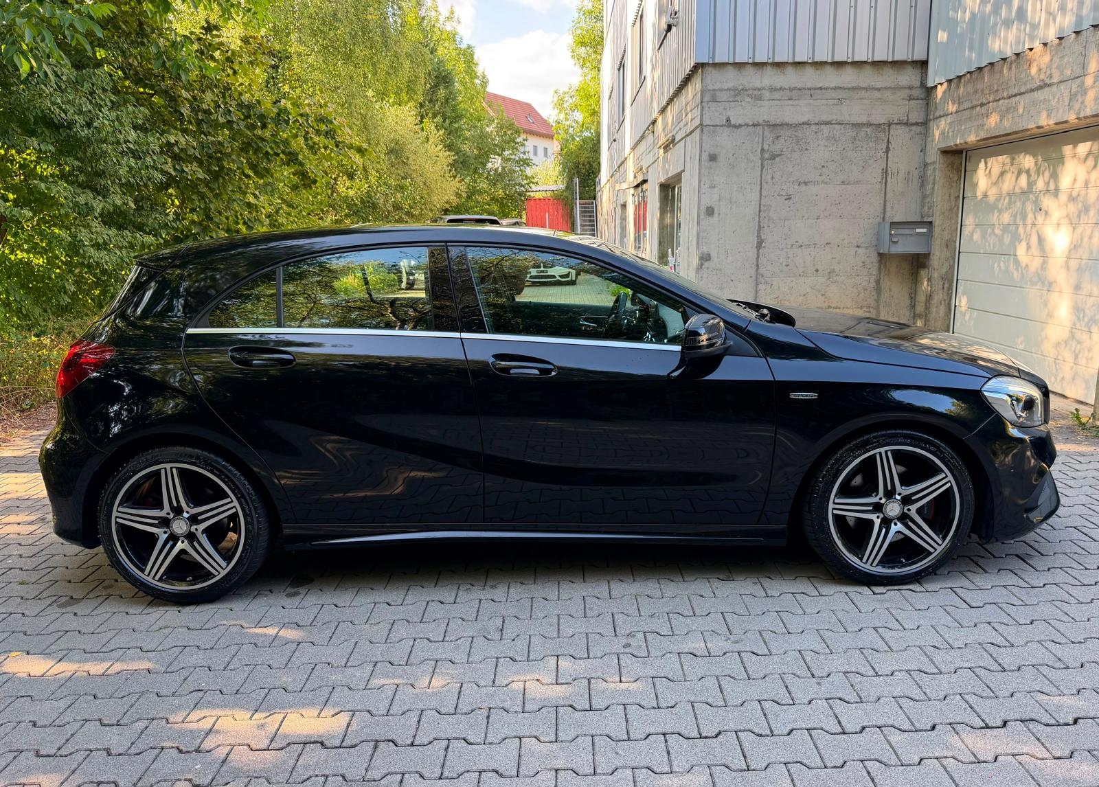 MERCEDES-BENZ A 250 Sport 7G-DCT-image-5