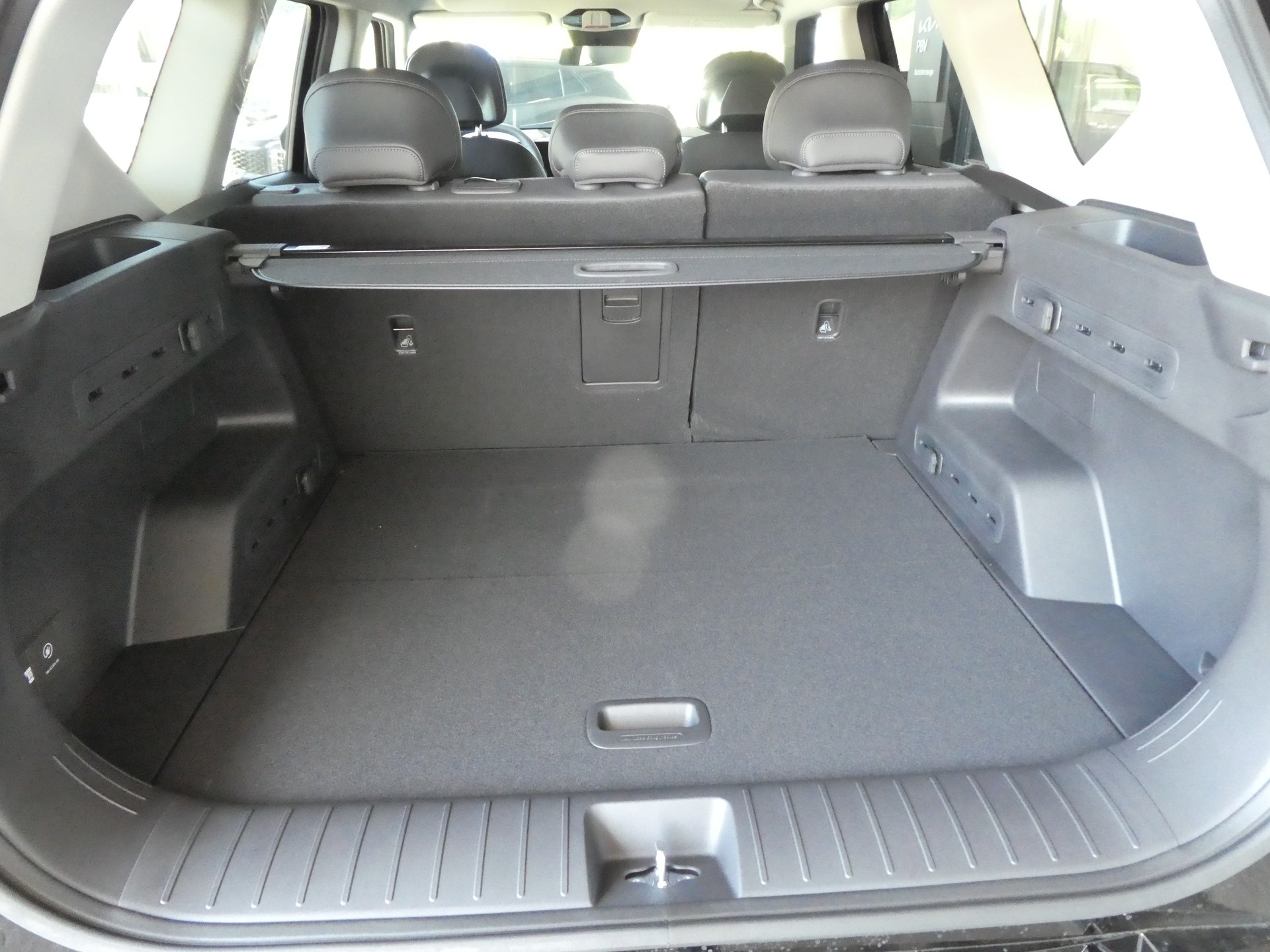 KIA EV5 81,4 kWh Earth 4x4-image-9