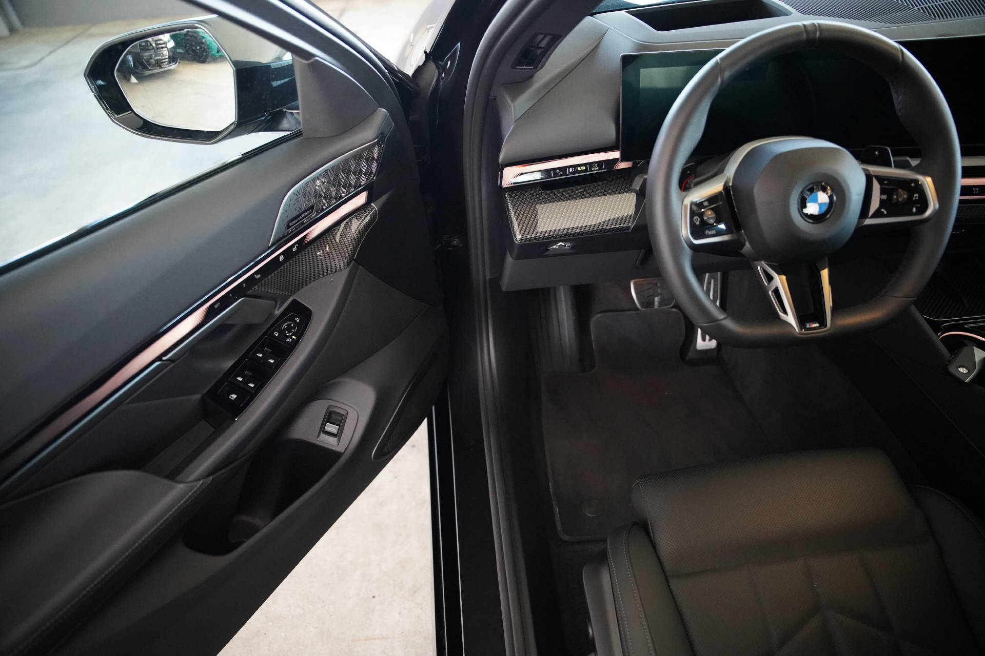 BMW 540d xDrive 48V M Sport Pro Steptronic-image-8